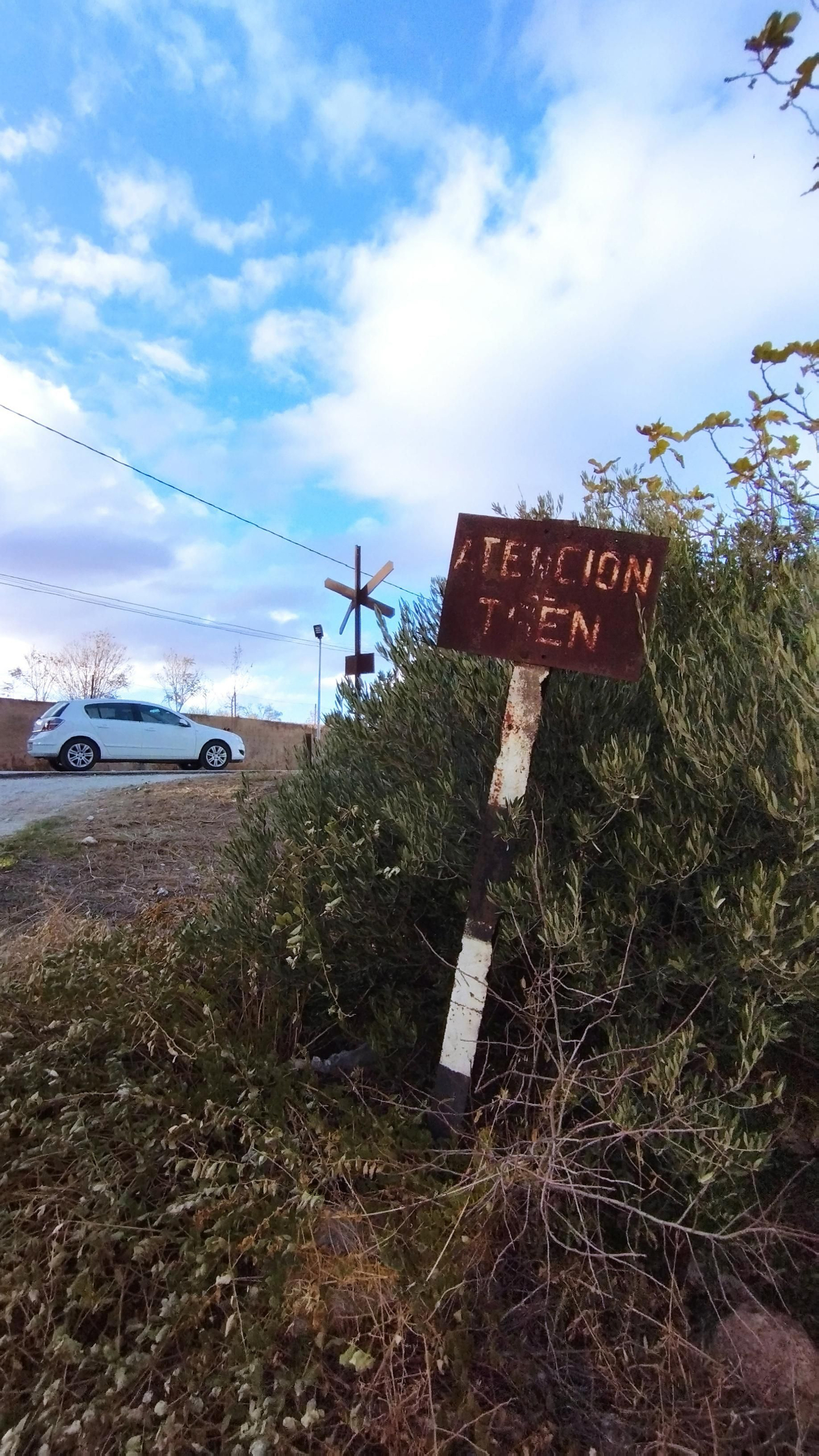 Fotos: el patrimonio ferroviario abandonado de la línea de tren Guadix-Baza-Lorca