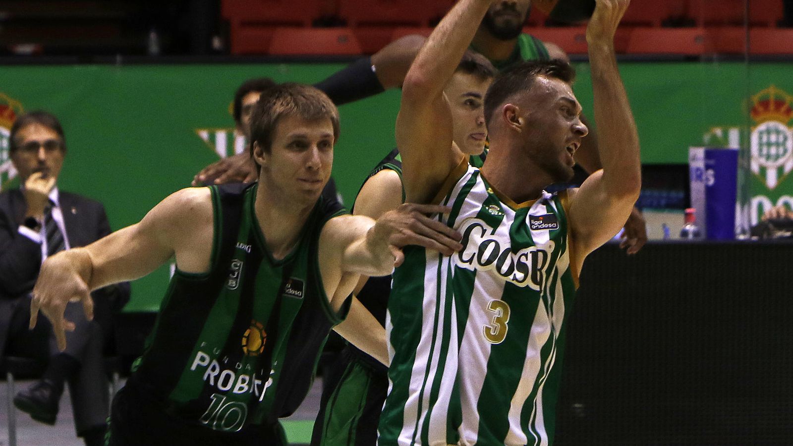 Kay, ante Brodziansky.