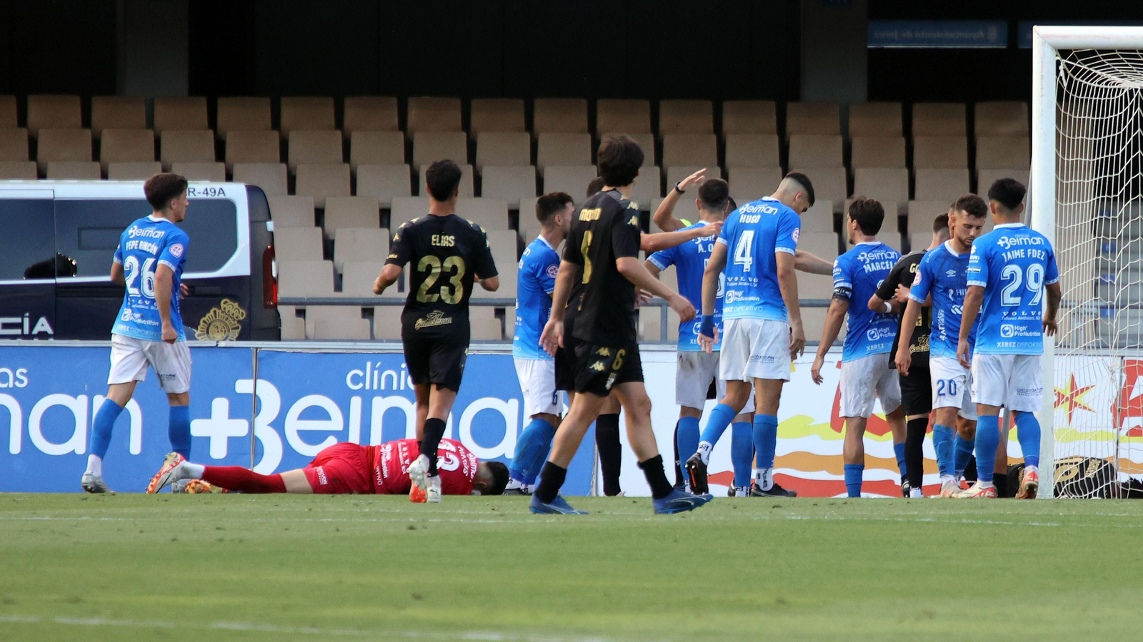 Imágenes de la victoria del Xerez DFC contra el Ceuta B en la fase de ascenso