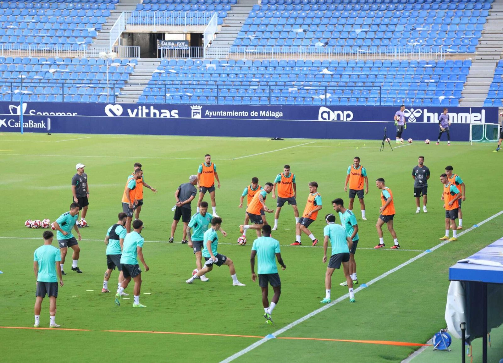 Las fotos del Málaga ultimando su cita con el Recreativo Granada