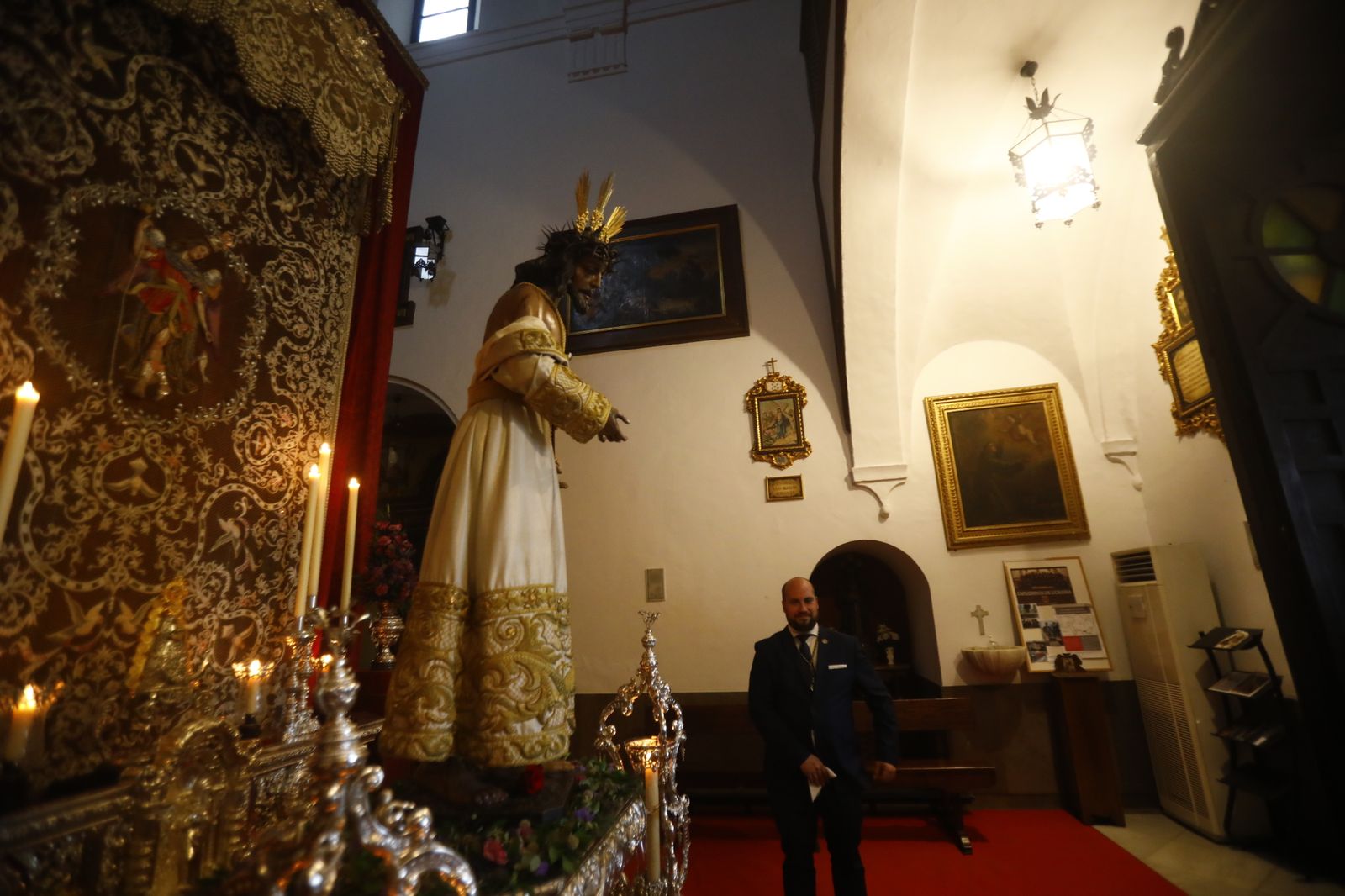 El besapiés el Señor de la Humildad y Paciencia de Córdoba, en imágenes