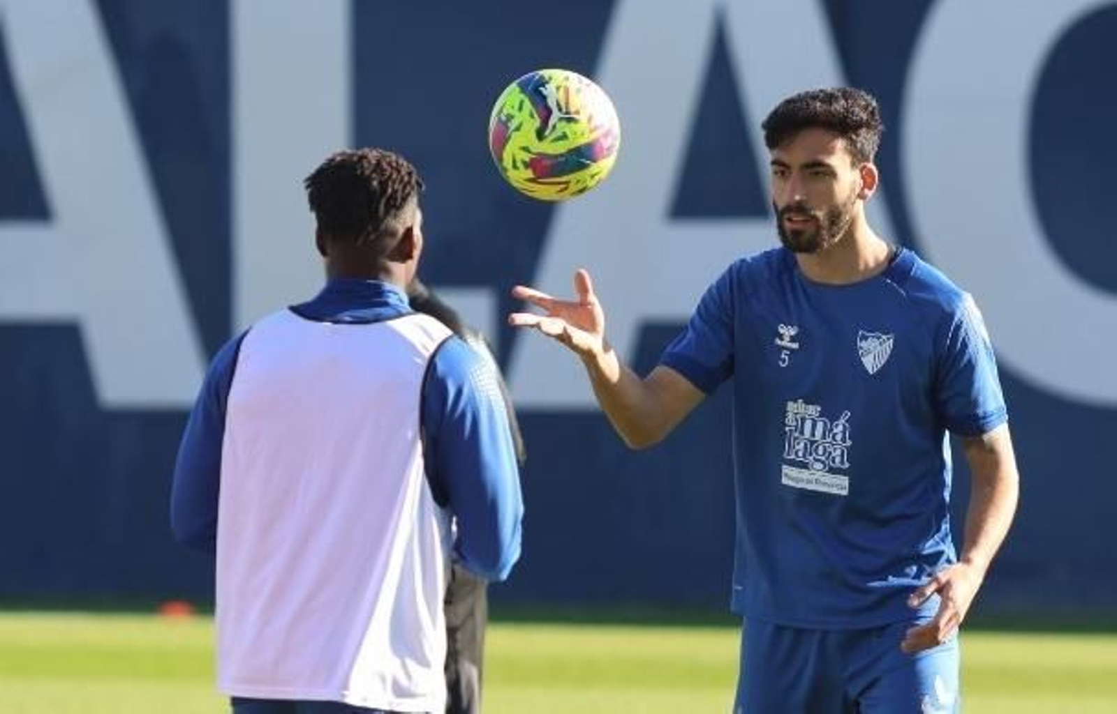 Juande y Chavarría, brotes verdes en el Málaga CF