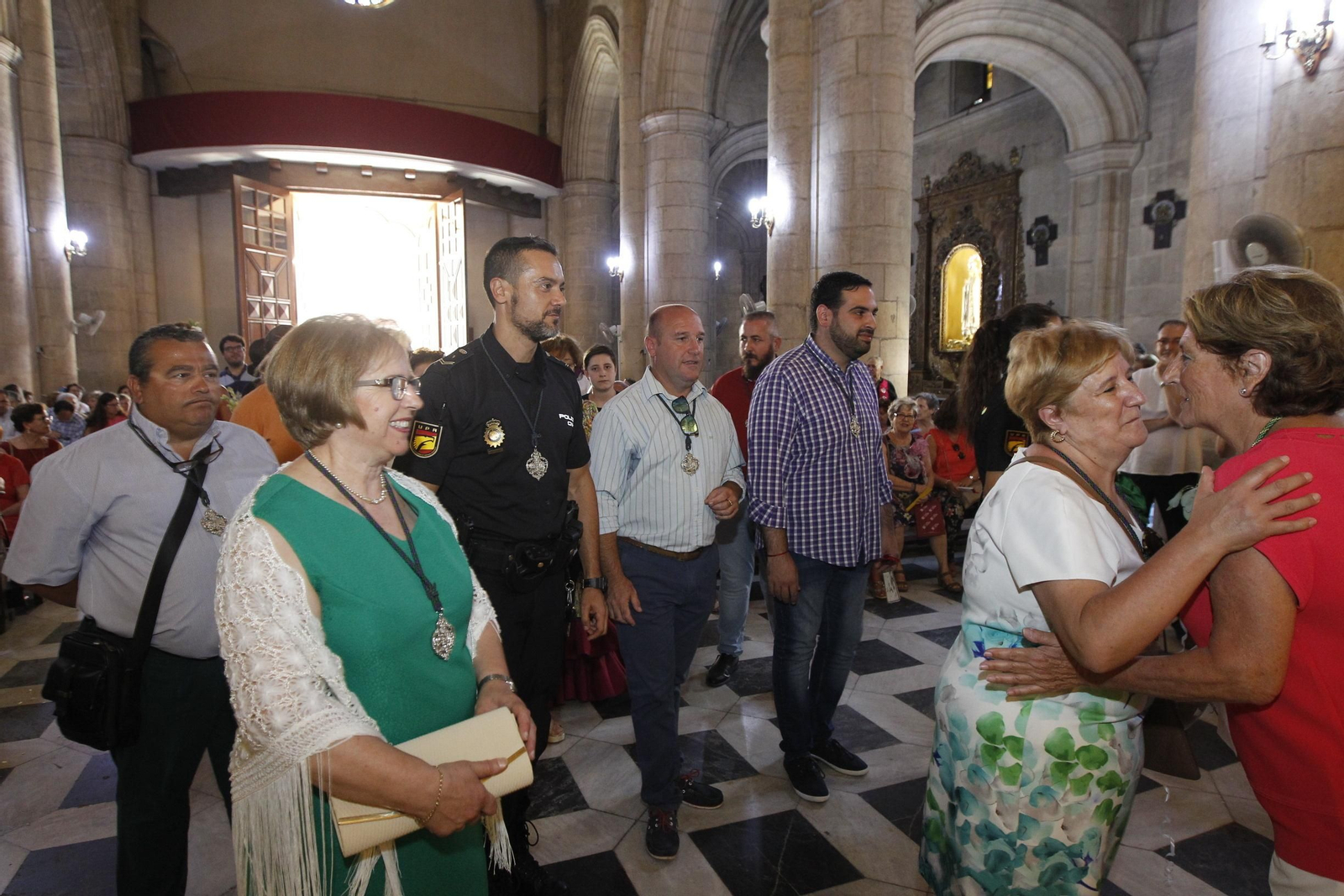 Fotogalería ofrenda floral a la Virgen del Mar. Feria de Almería 2019