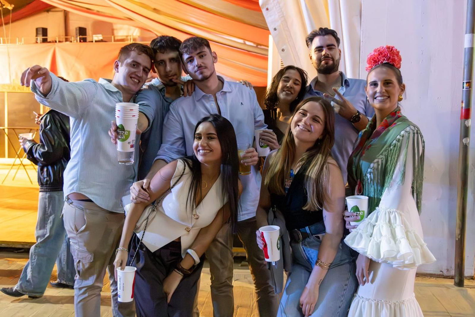 Los jiennenses disfrutan una noche más de la Feria de San Lucas