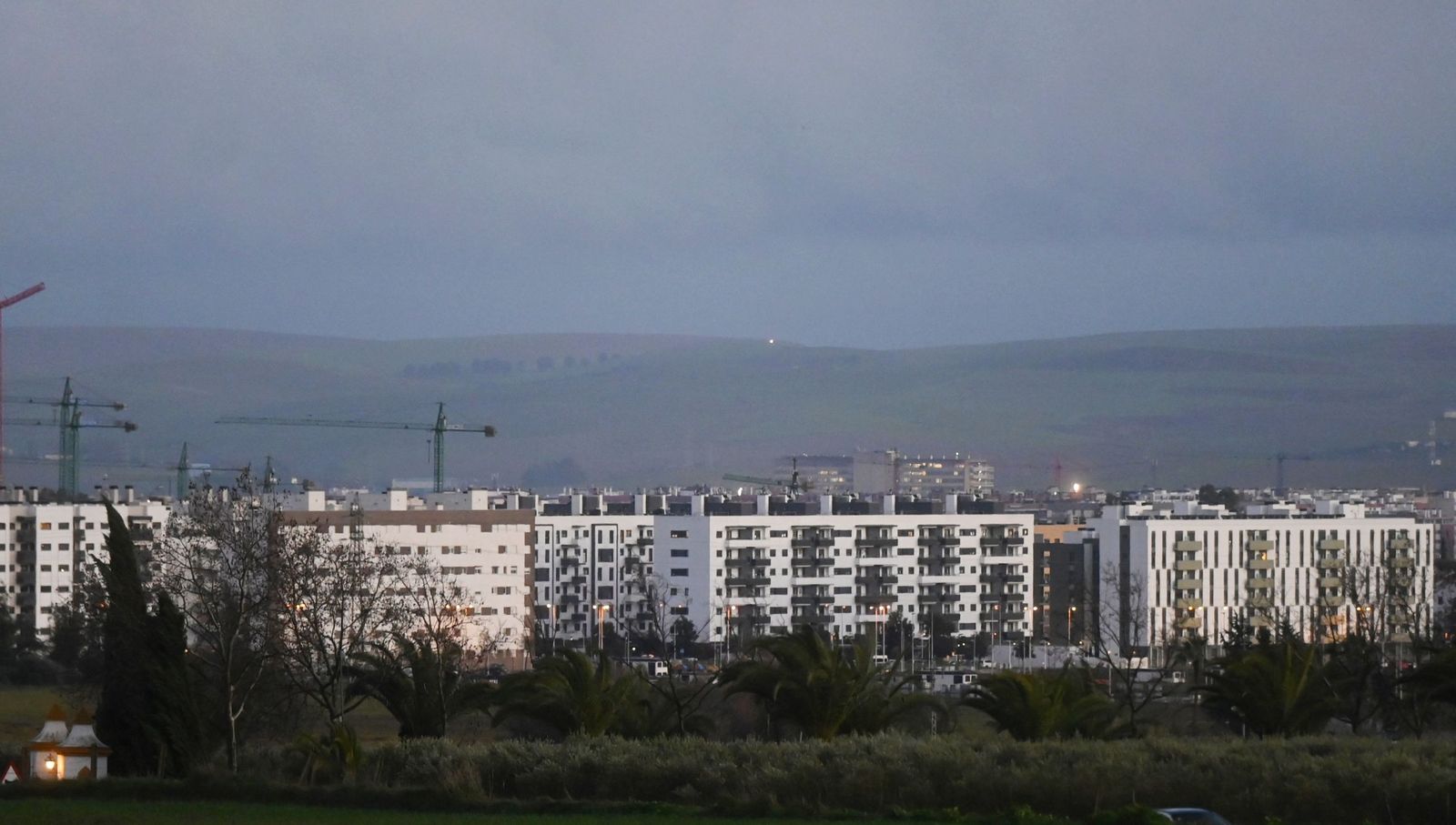 Un paseo por los edificios 'cebra' de los barrios nuevos de Córdoba