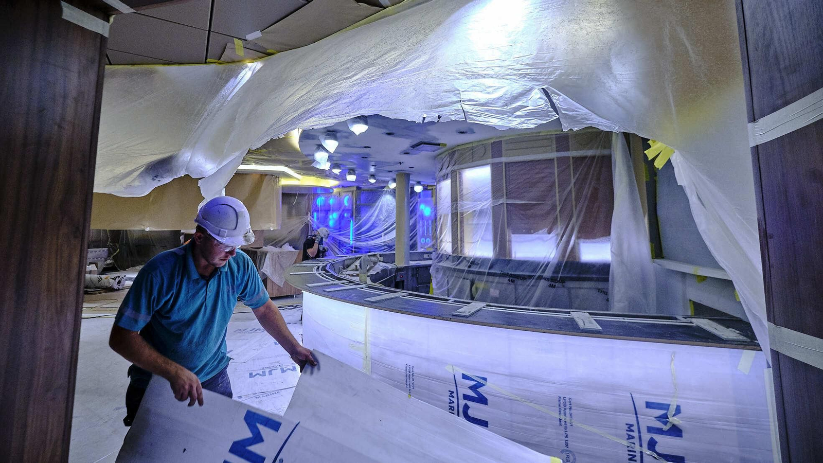 Obras en el buque 'Oasis of the Seas' Obras en el buque 'Oasis of the Seas'