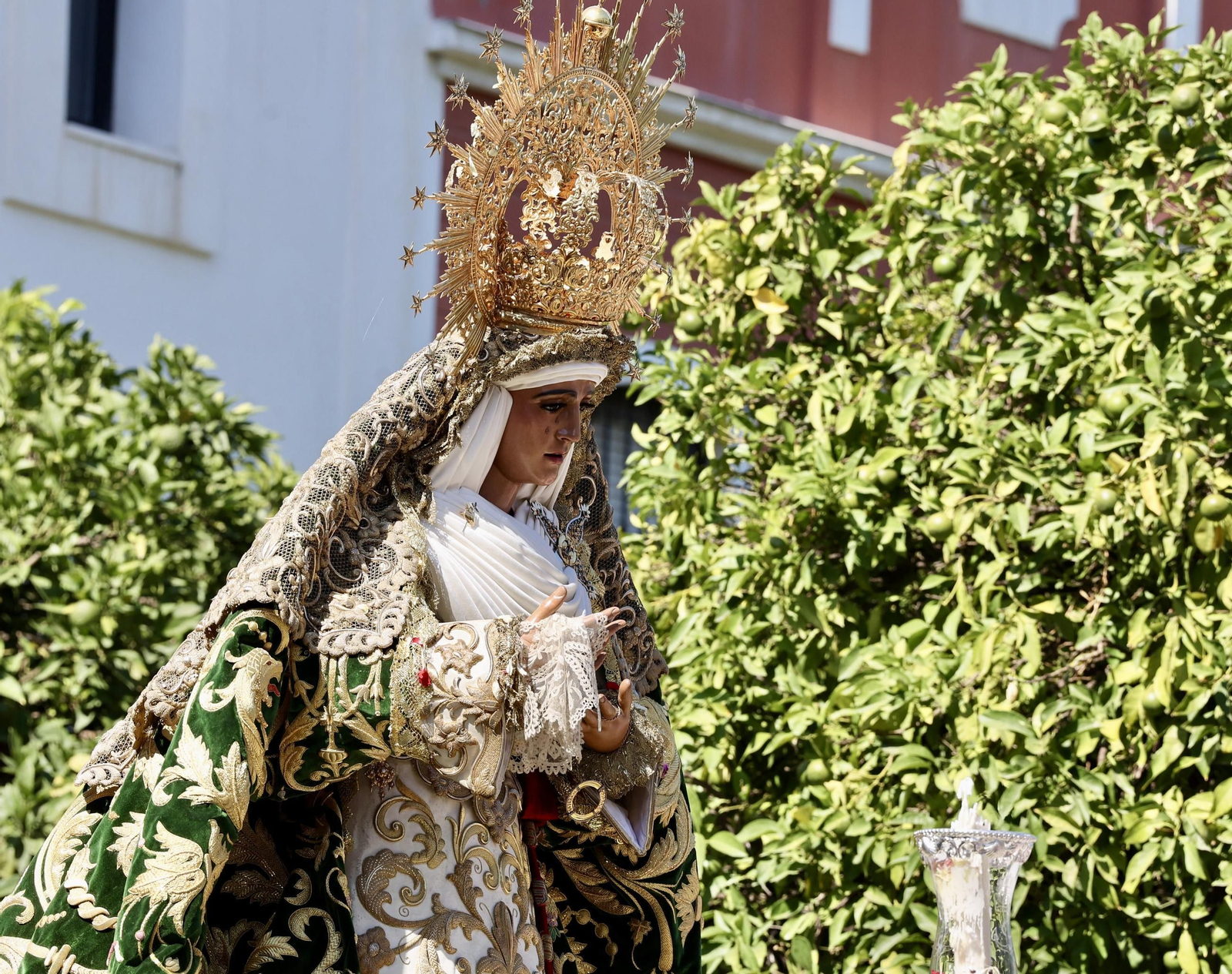 Fotos de la Misión de la Esperanza de Triana: del Tiro de Línea a las Letanías
