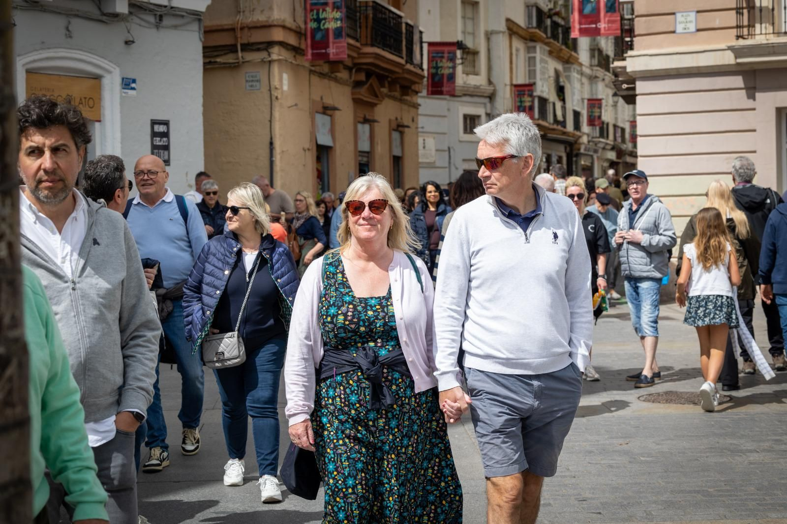 Imágenes de los cruceristas que han llegado a Cádiz este 1 de mayo festivo