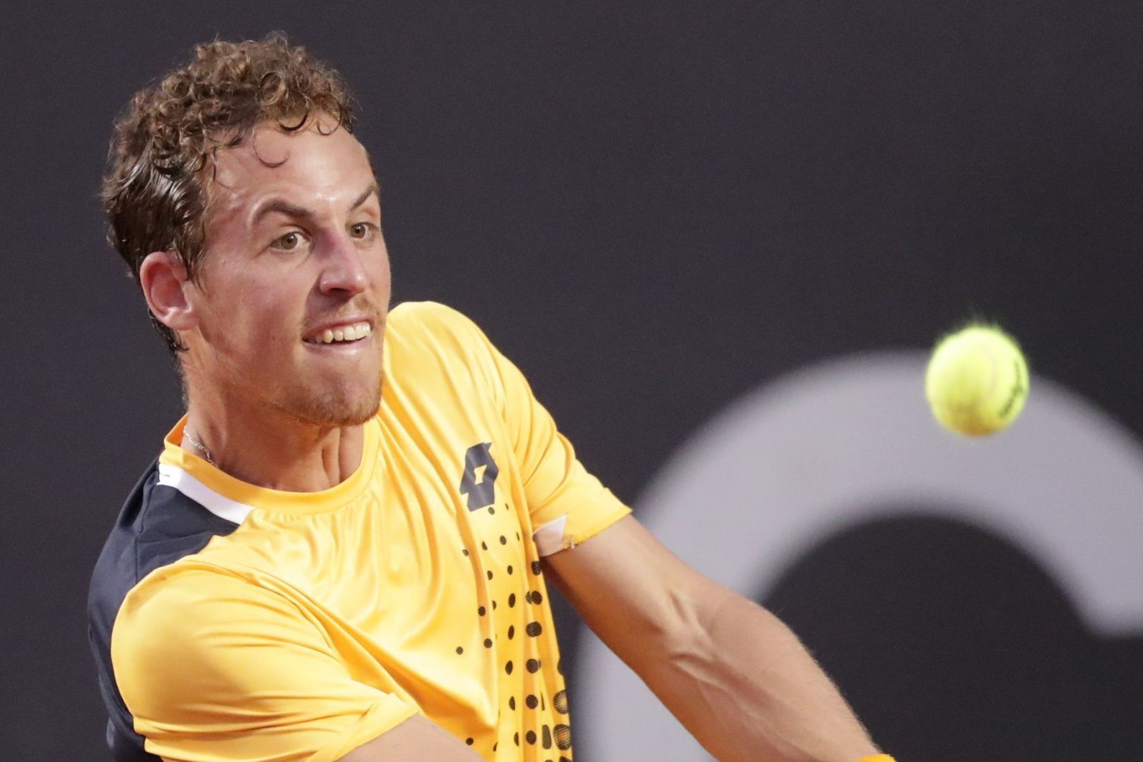 Roberto Carballés tendrá una dura piedra de toque en segunda ronda.