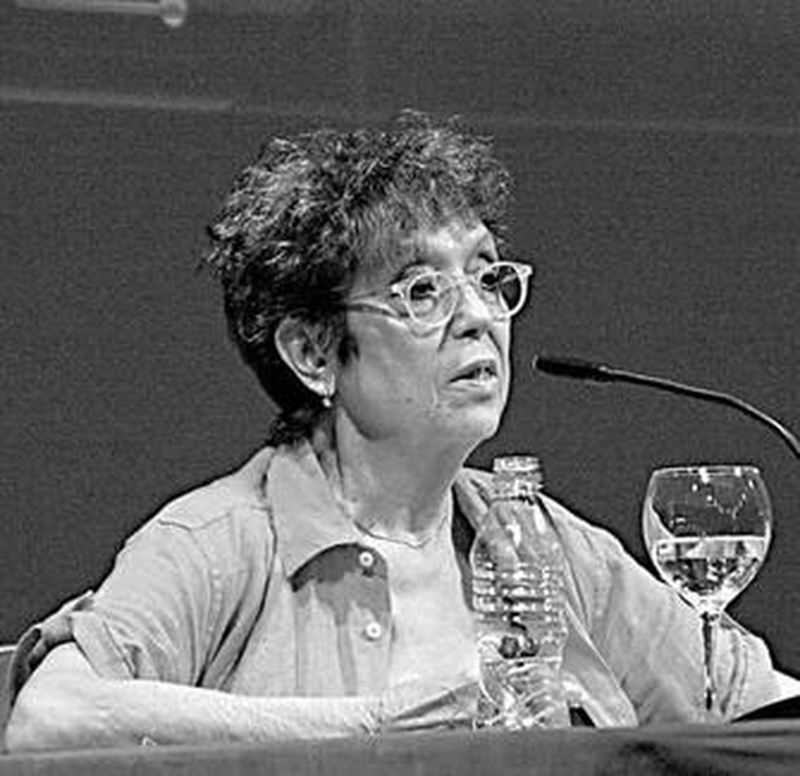 Maruja Torres el viernes en el Teatro Apolo.