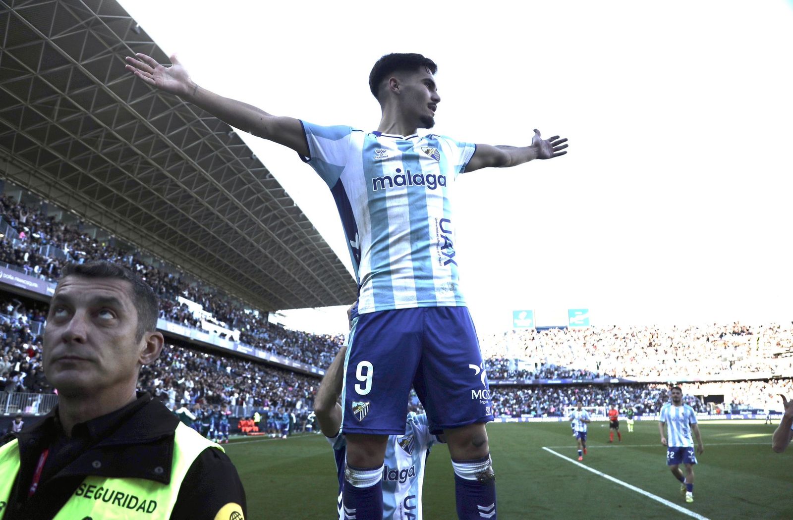 Búscate en las gradas en el Málaga CF-Ceuta