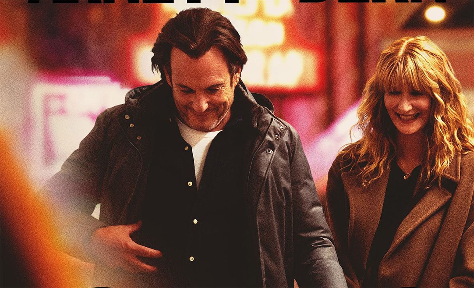 Will Arnett y Laura Dern en una imagen del filme de Bradley Cooper.