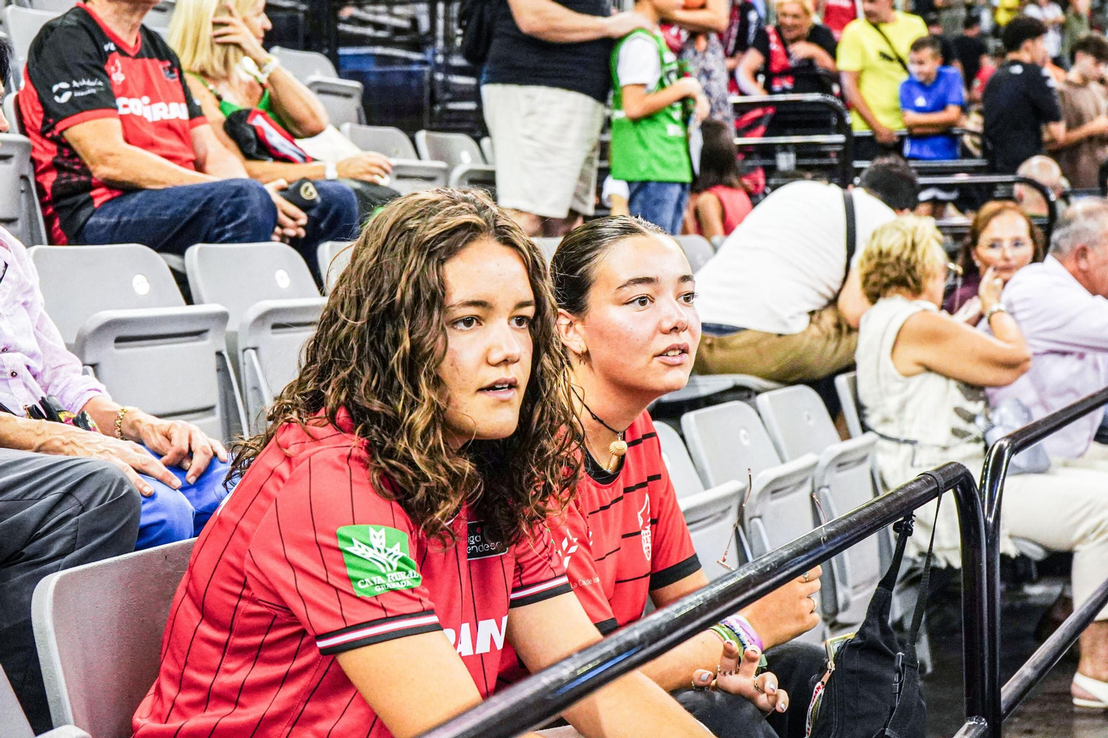 Encuéntrate en las gradas del Palacio de Deportes en el partido del Covirán Granada