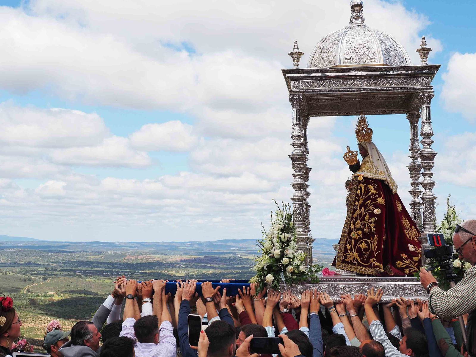 Las mejores imágenes de la Romería de la Virgen de la Peña 2022