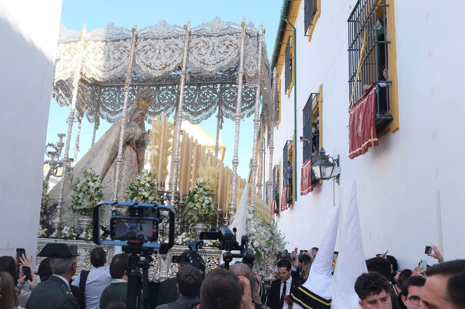 Miércoles Santo en Córdoba: la procesión de La Paz en imágenes