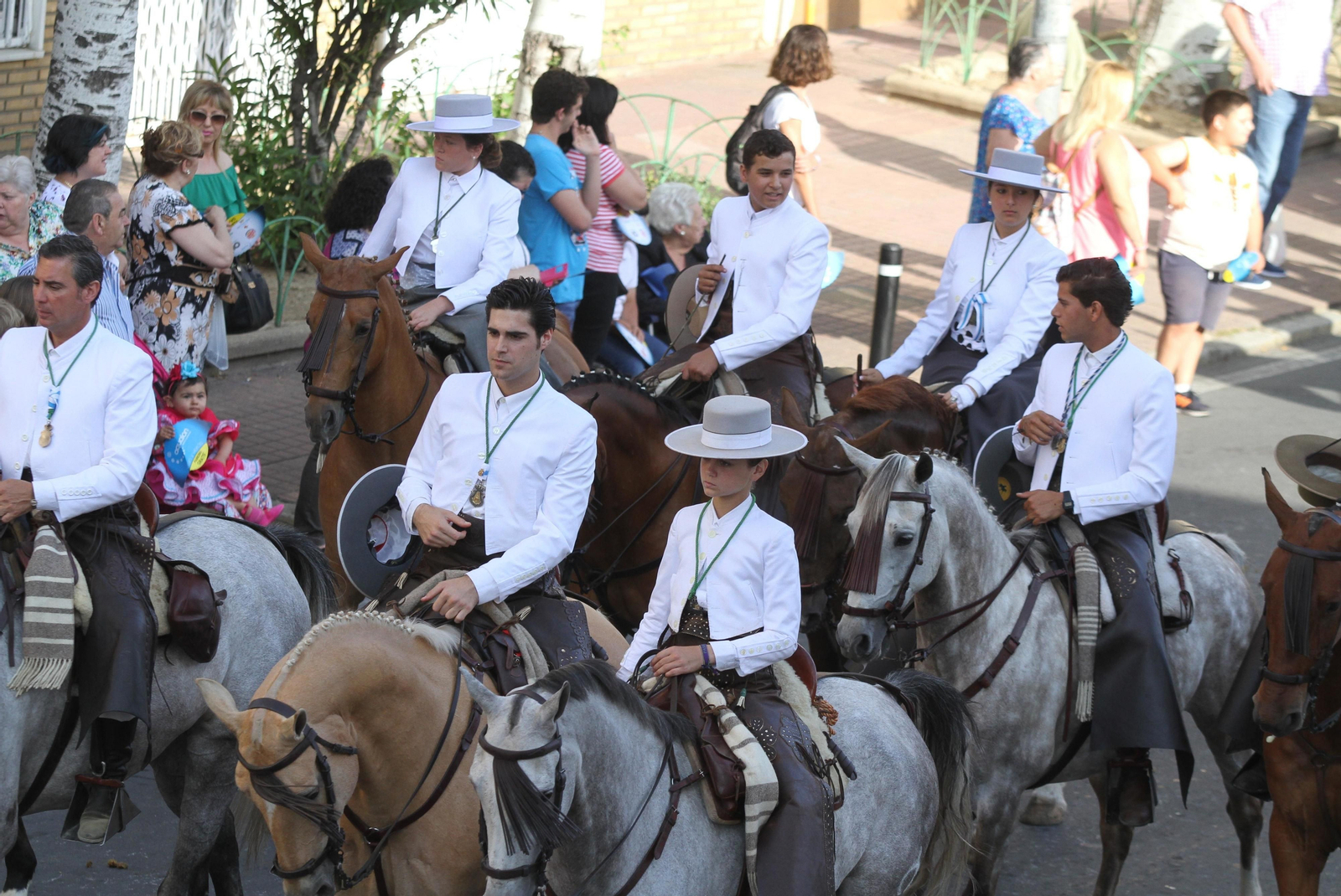 Imágenes de la salida de la Hermandad de Huelva