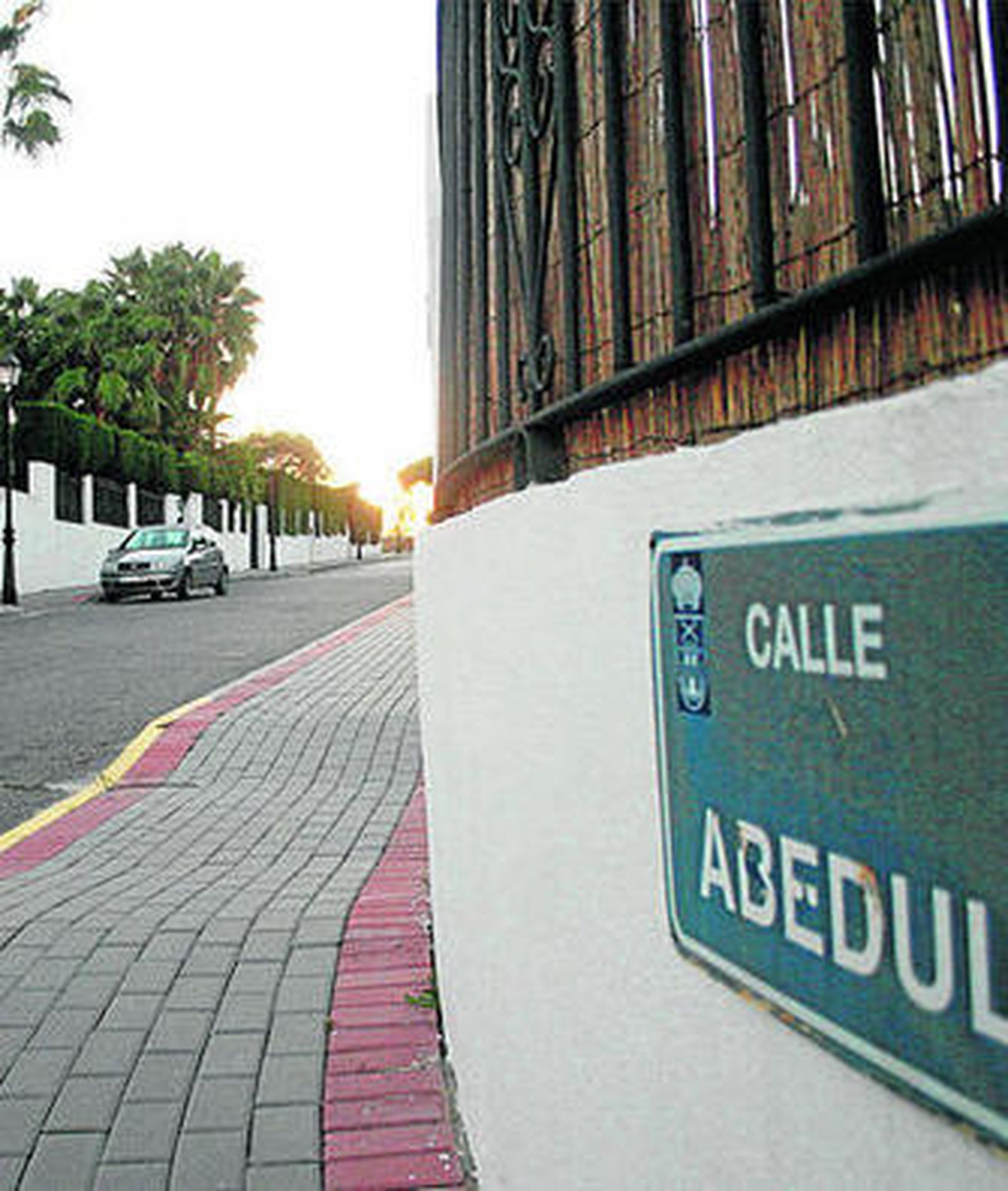 Calle de La Dehesa cuyos chalés han sido objeto de varios oleadas de robos.