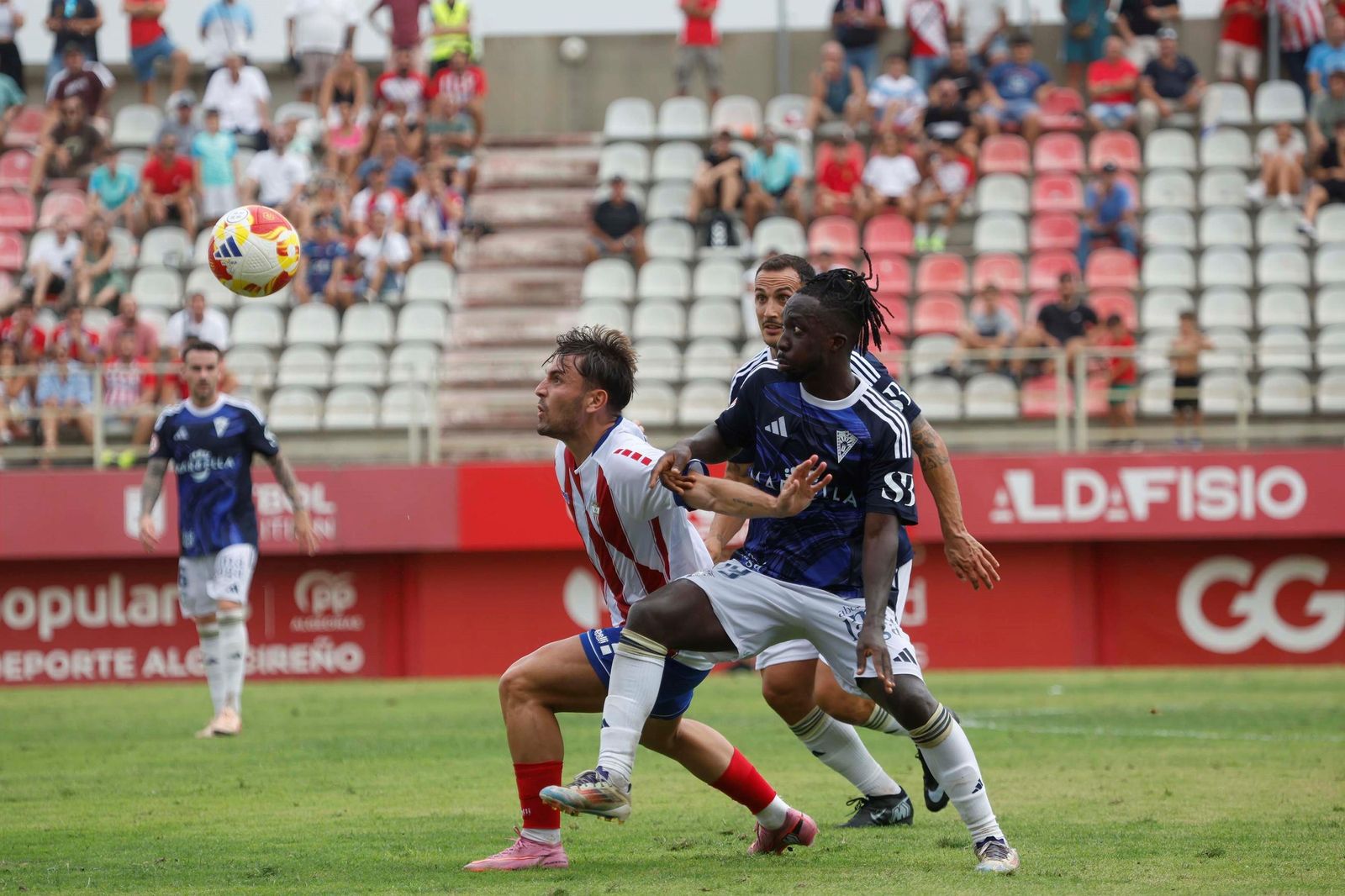 Primera RFEF: Mala jornada malagueña, con derrotas de Torremolinos y Antequera y empate del Marbella