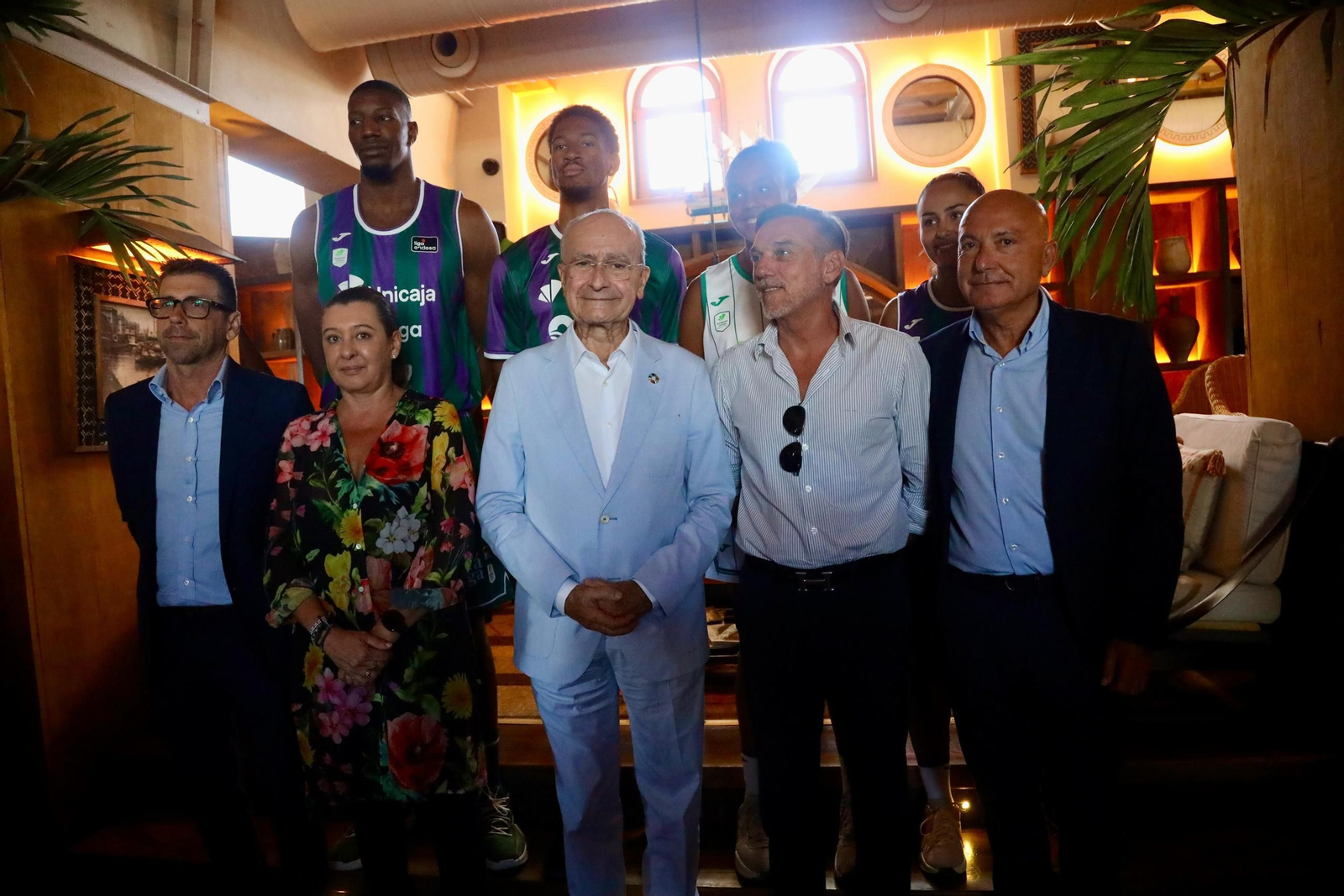 La presentación de las nuevas equipaciones del Unicaja, en fotos