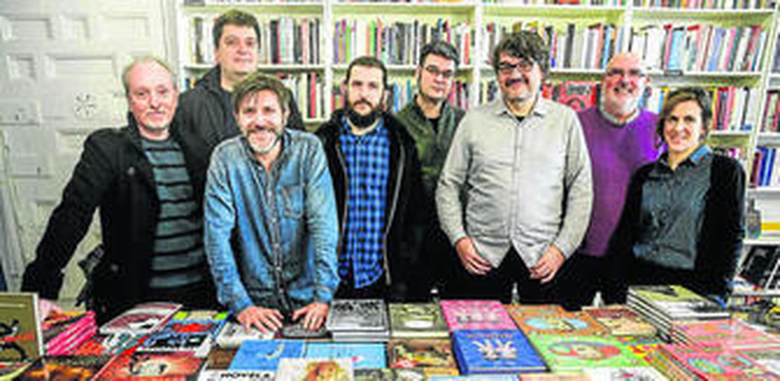 Los autores de Astiberri, reunidos para celebrar el quinto aniversario de la editorial.
