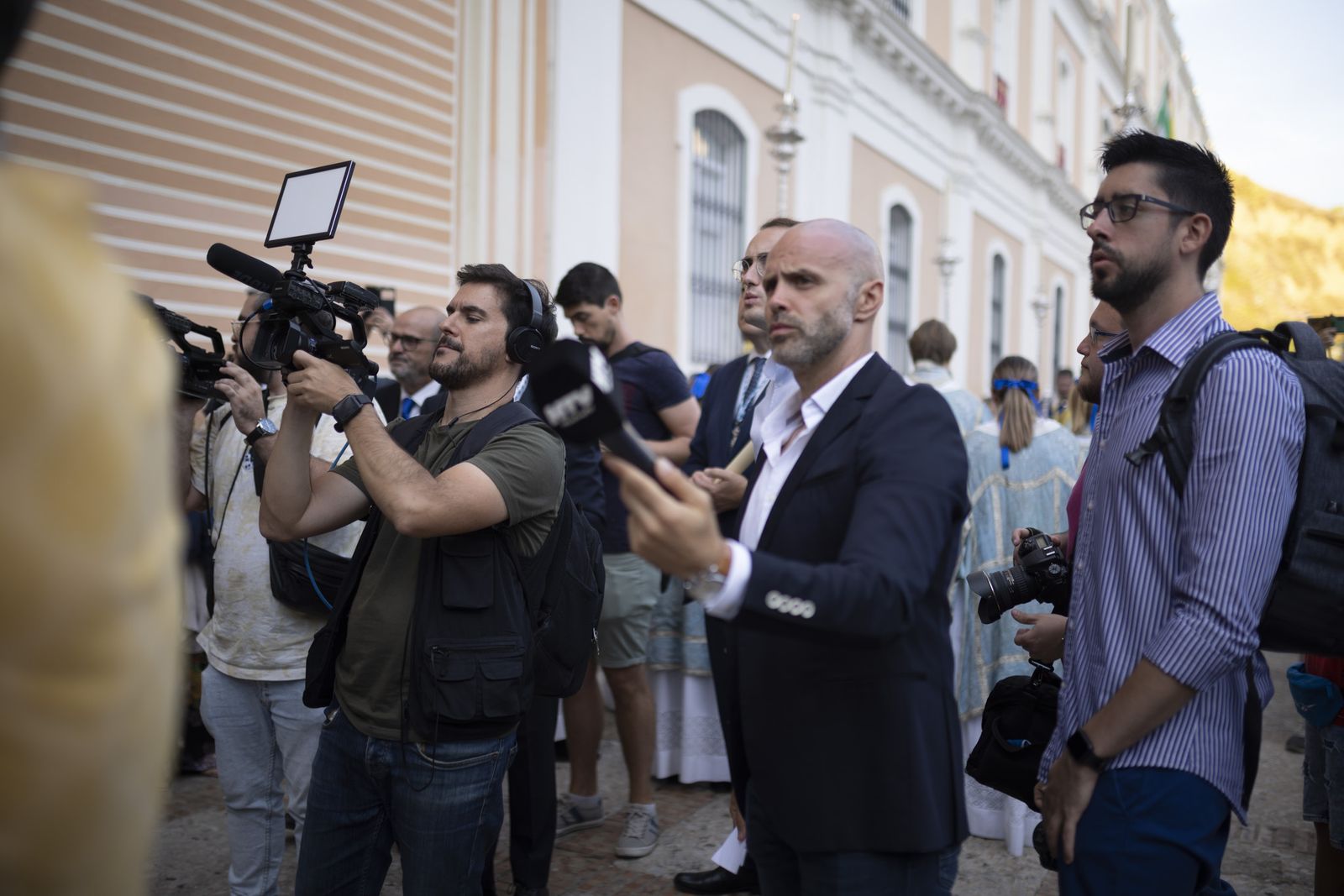 Imágenes de la procesión de la Virgen de la Cinta por el centro de la ciudad