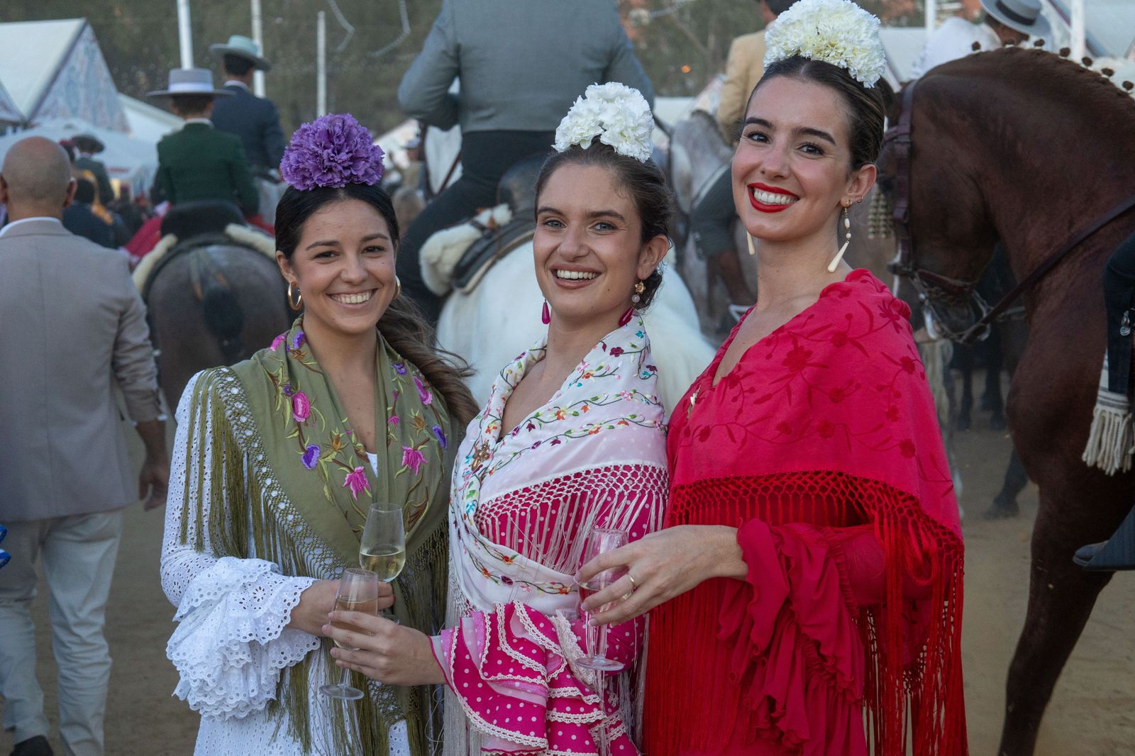 Feria del Caballo 2023: Imágenes del ambiente en la noche del sábado