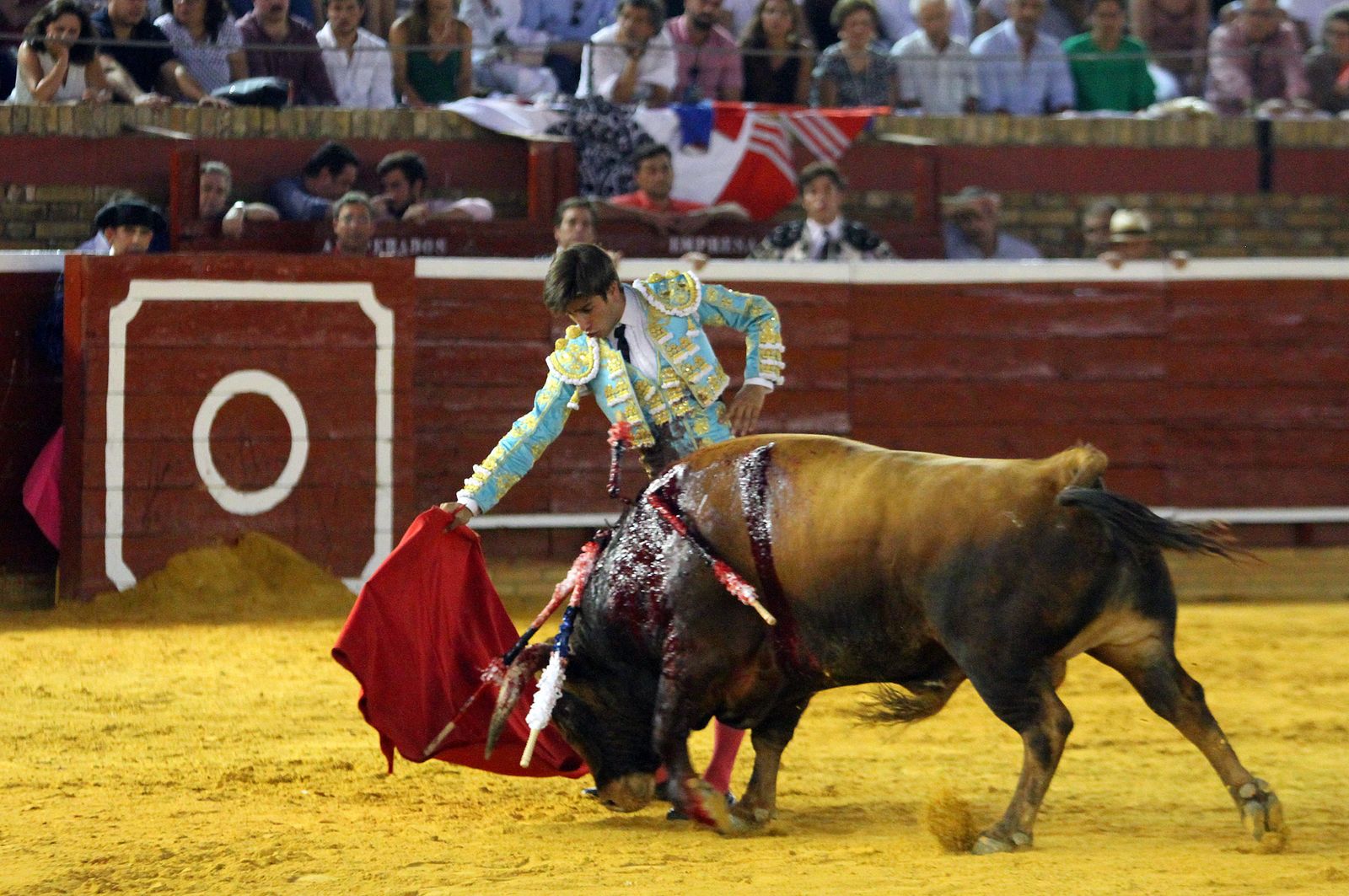 Imágenes de la Novillada de Rafael Serna, Emilio Silvera y Rodrigo Molina.
