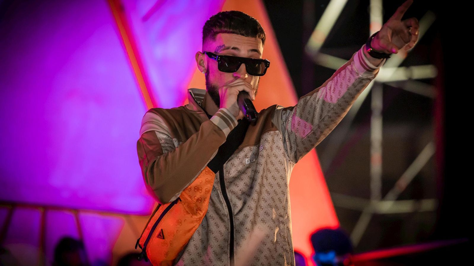 El artista JC Reyes.