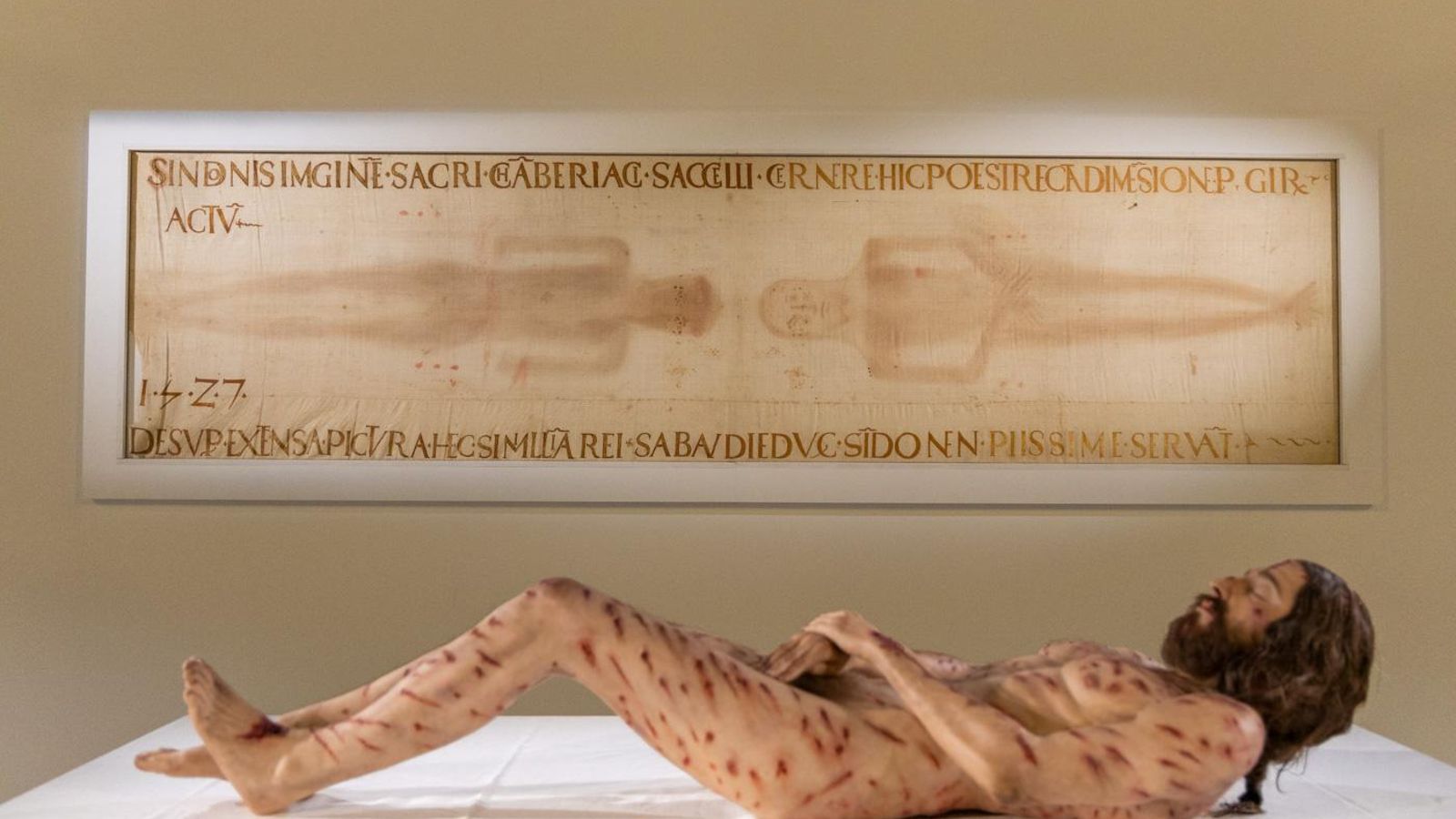 Inauguración de la exposición 'The Mistery Man'