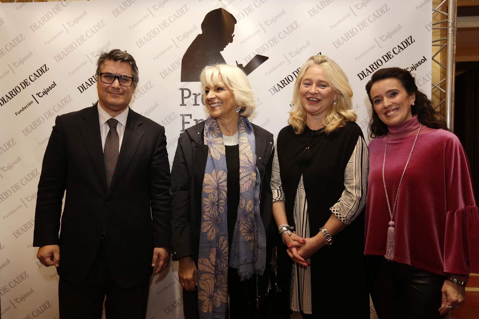 l Ignacio Romaní, Teófila Martínez, Mercedes Colombo y Fátima Rodríguez, del grupo municipal del Partido Popular.