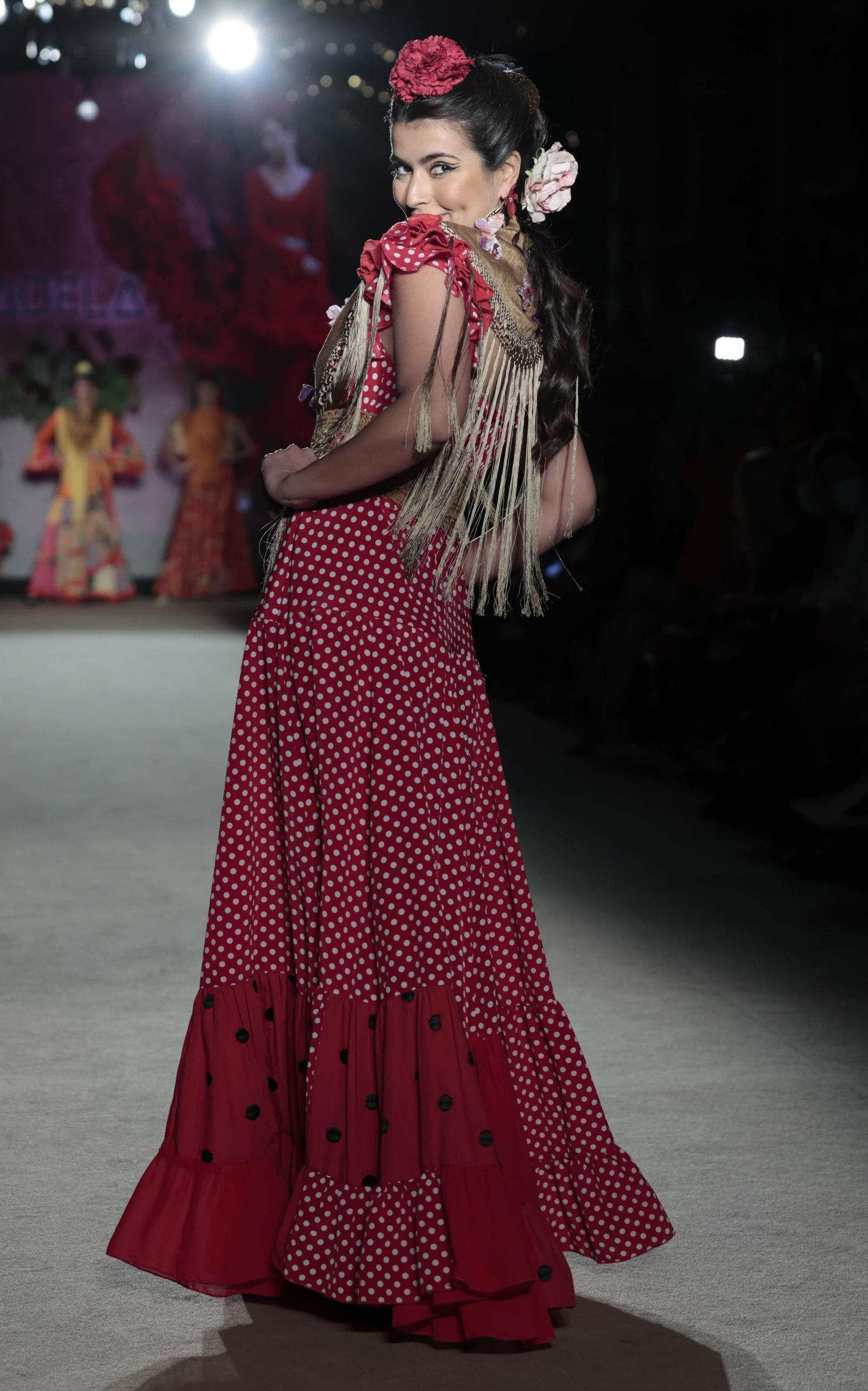 El desfile de Ángela y Adela en We Love flamenco, todas las fotos