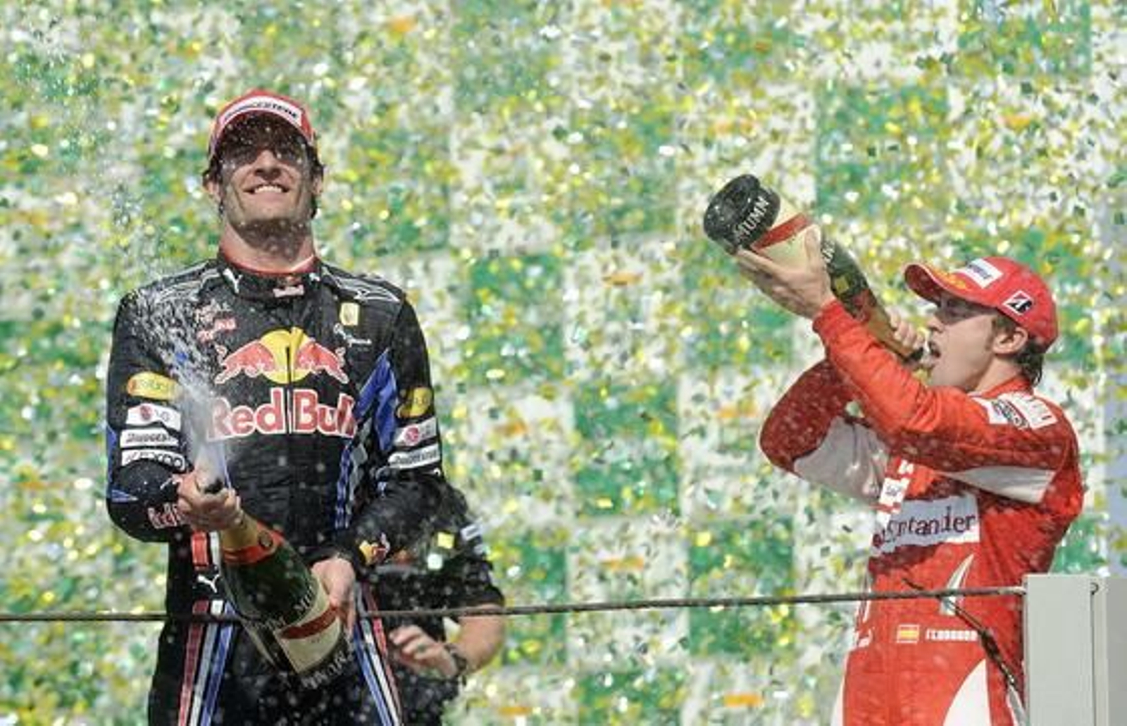Vettel gana en Interlagos por delante de Webber y Alonso. / EFE