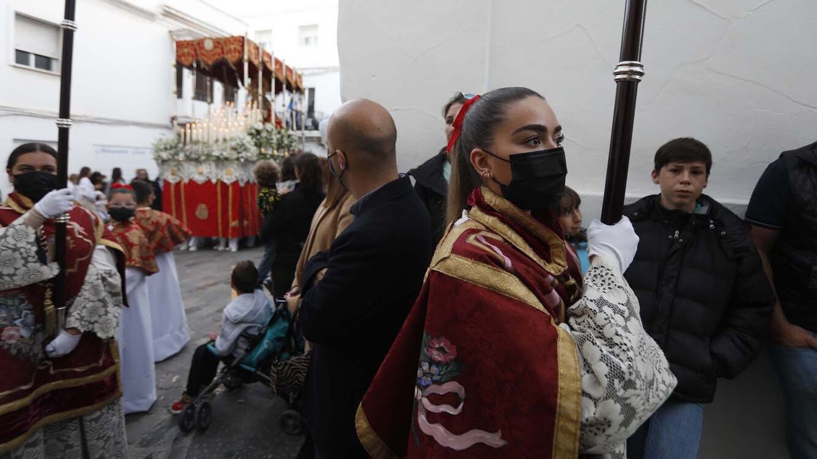 Las imágenes del Jueves Santo en Tarifa: Jesús Nazareno y María Santísima Virgen de la Paz