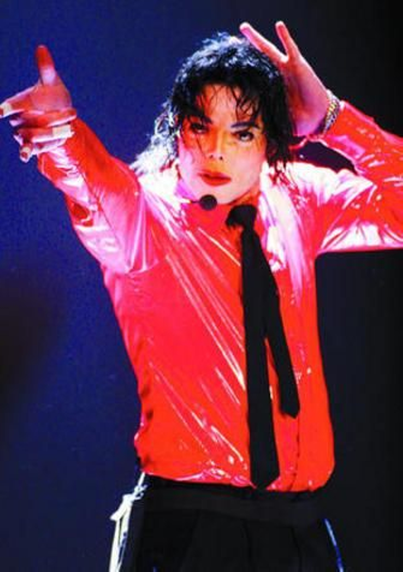 El cantante Michael Jackson, en un foto de archivo en 2002.