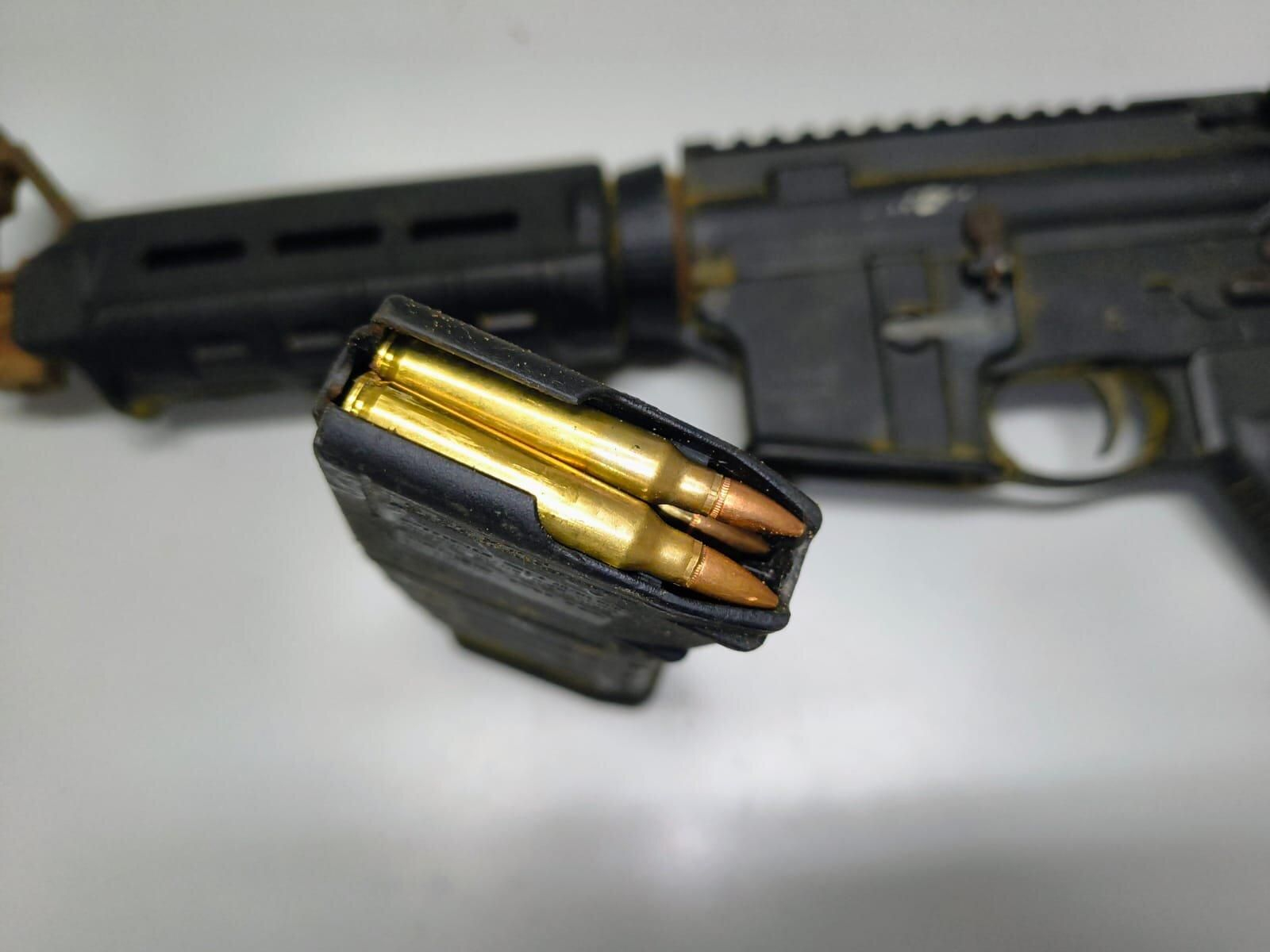 Armas y munición.
