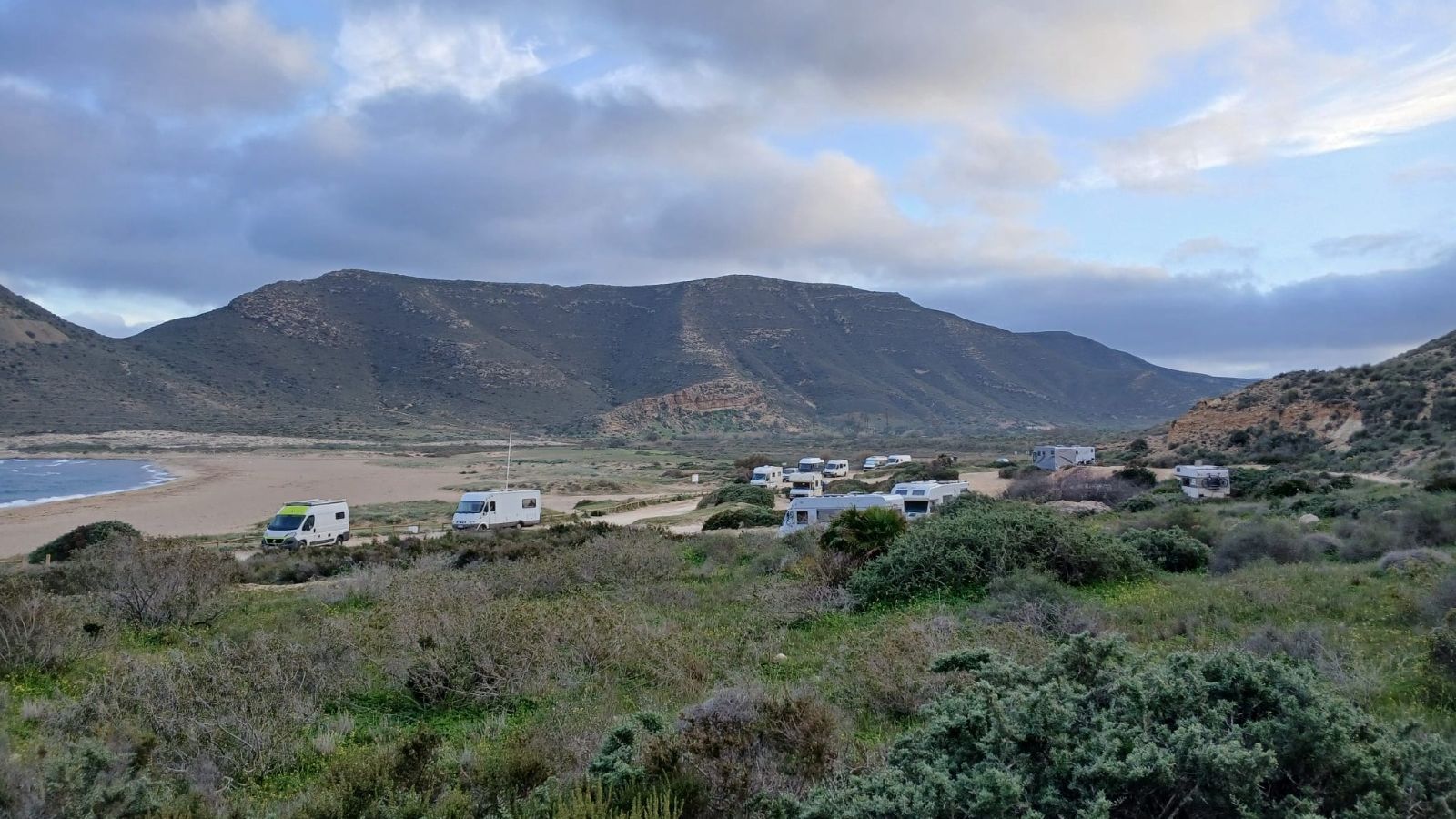 Autocaravanas en el Parque Natural.
