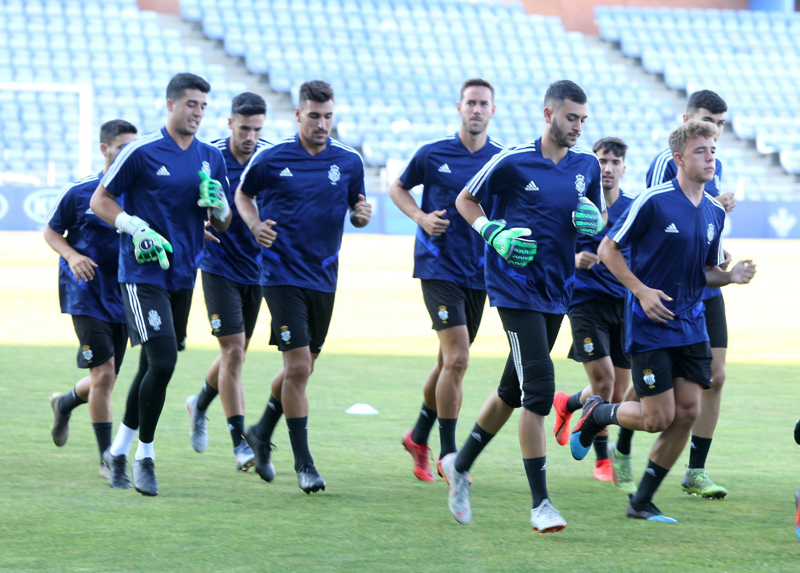 Primer entrenamiento del Recre en imágenes