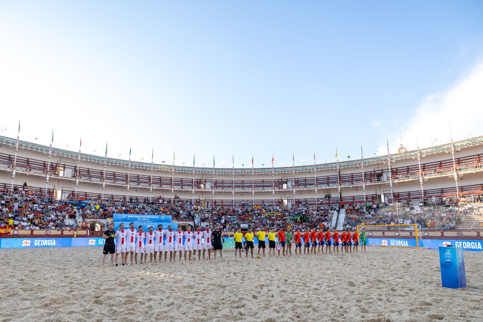 Las imágenes de la Euro Beach Soccer League en la Plaza de Toros de El Puerto
