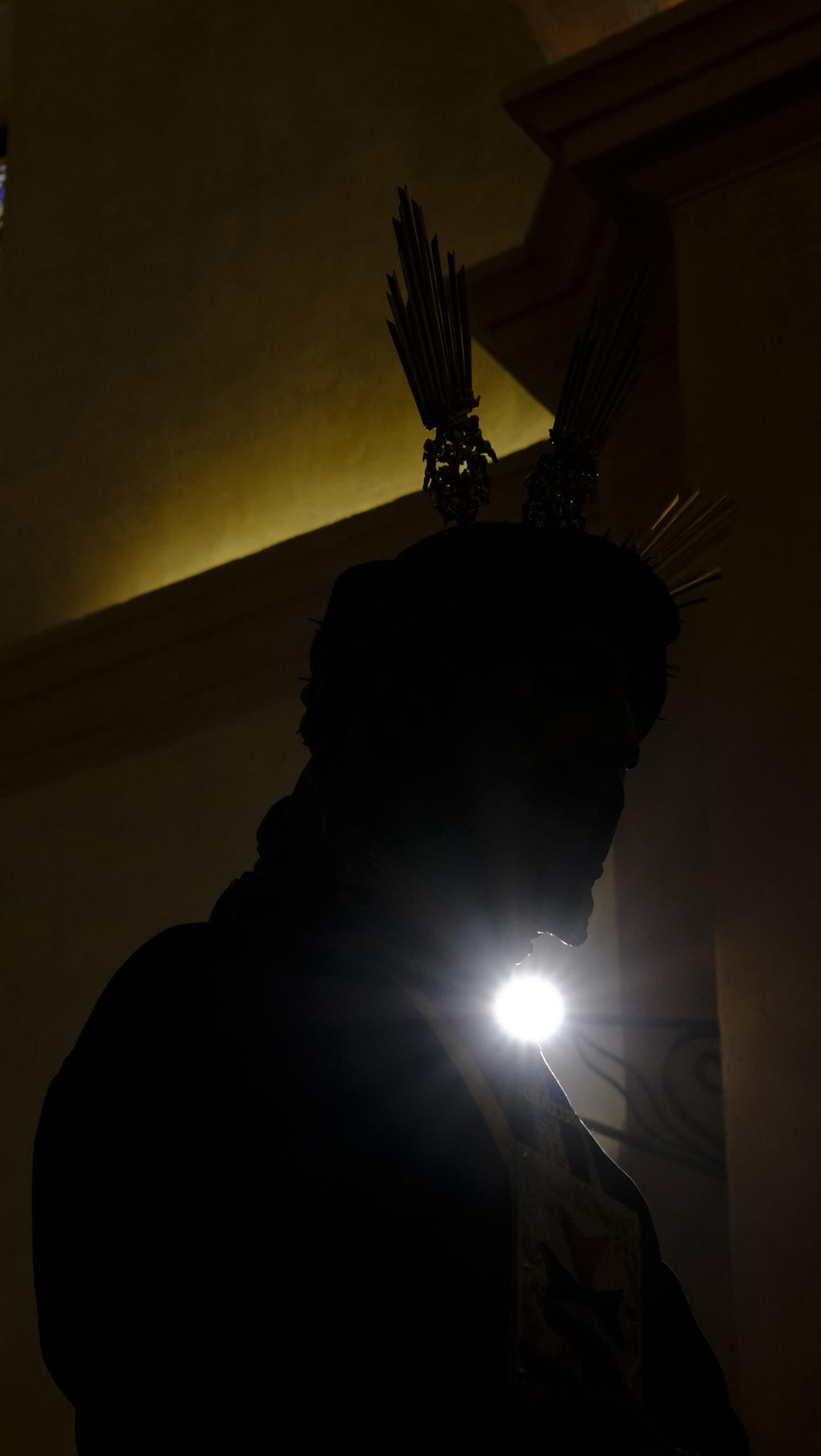 Imágenes del Besapiés de Jesús Cautivo de Medinaceli, en la Catedral de Almería