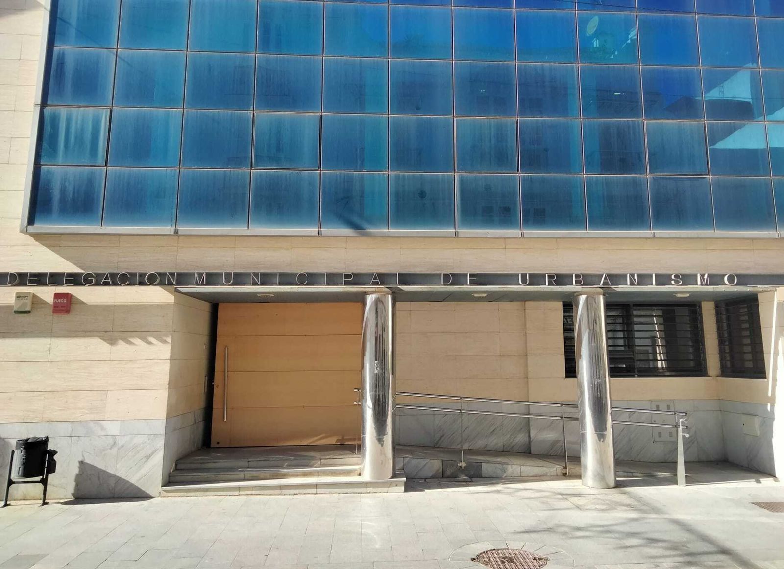 Fachada principal de la sede de la Delegación municipal de Urbanismo.