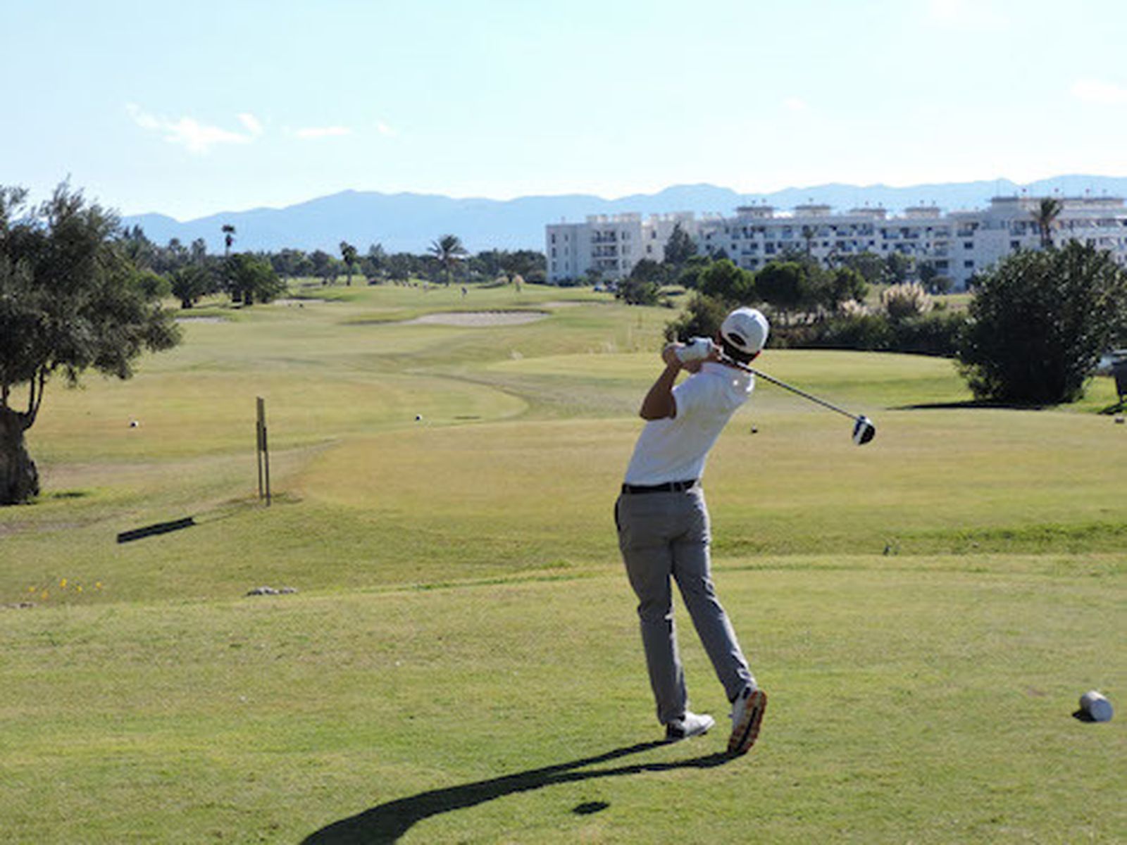Adiós a la unificación de la Escuela Pública de Golf y el campo municipal Alborán Golf