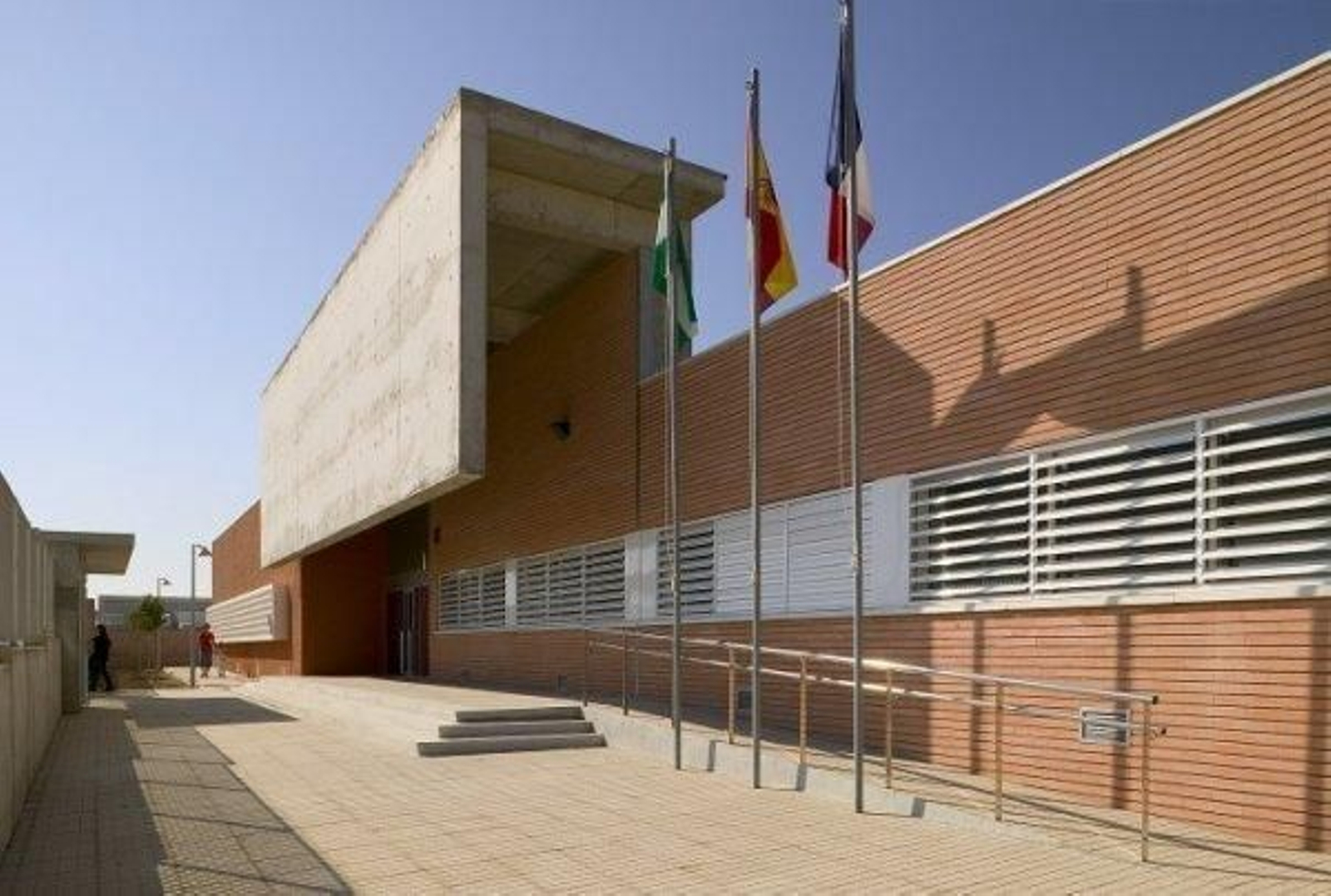Vista del exterior del CEIP St. Sylvain D'Anjou.