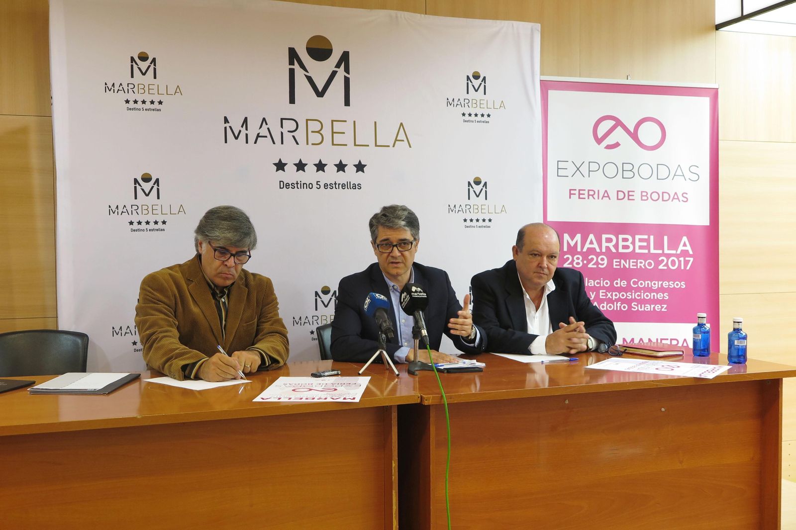 Presentación de la feria temática sobre el sector de las bodas, ayer.