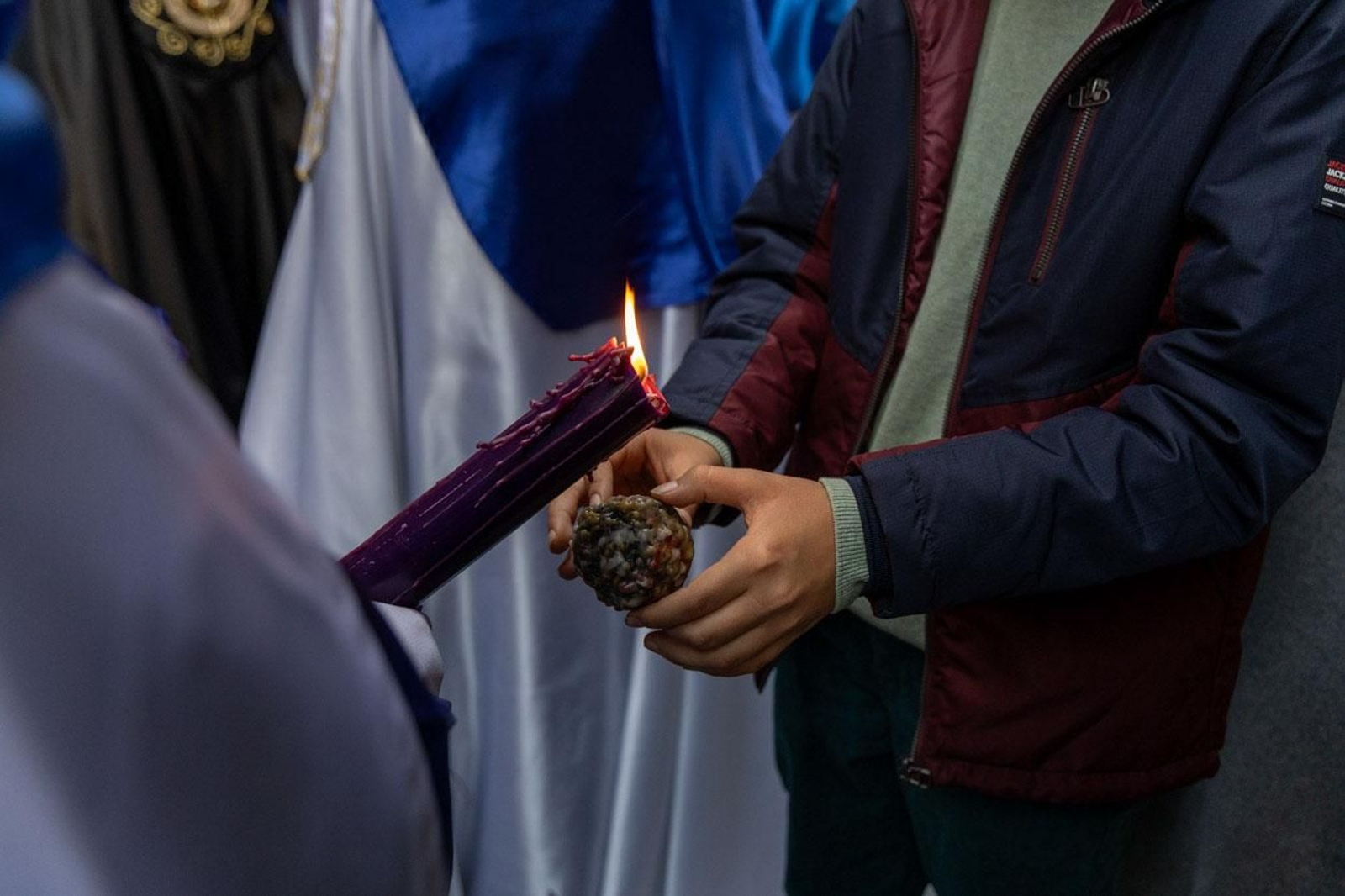 Los jiennenses arropan a las tres cofradías de la tarde en un Domingo de Ramos más caluroso de lo esperado (II)