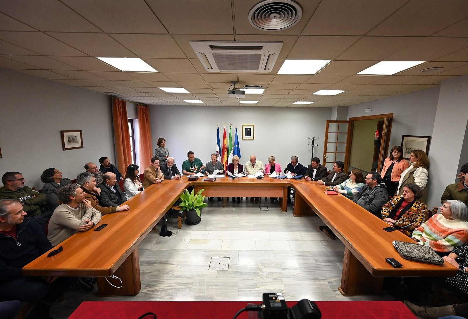 Firma del nuevo convenio colectivo del personal laboral del Ayuntamiento de Jerez.