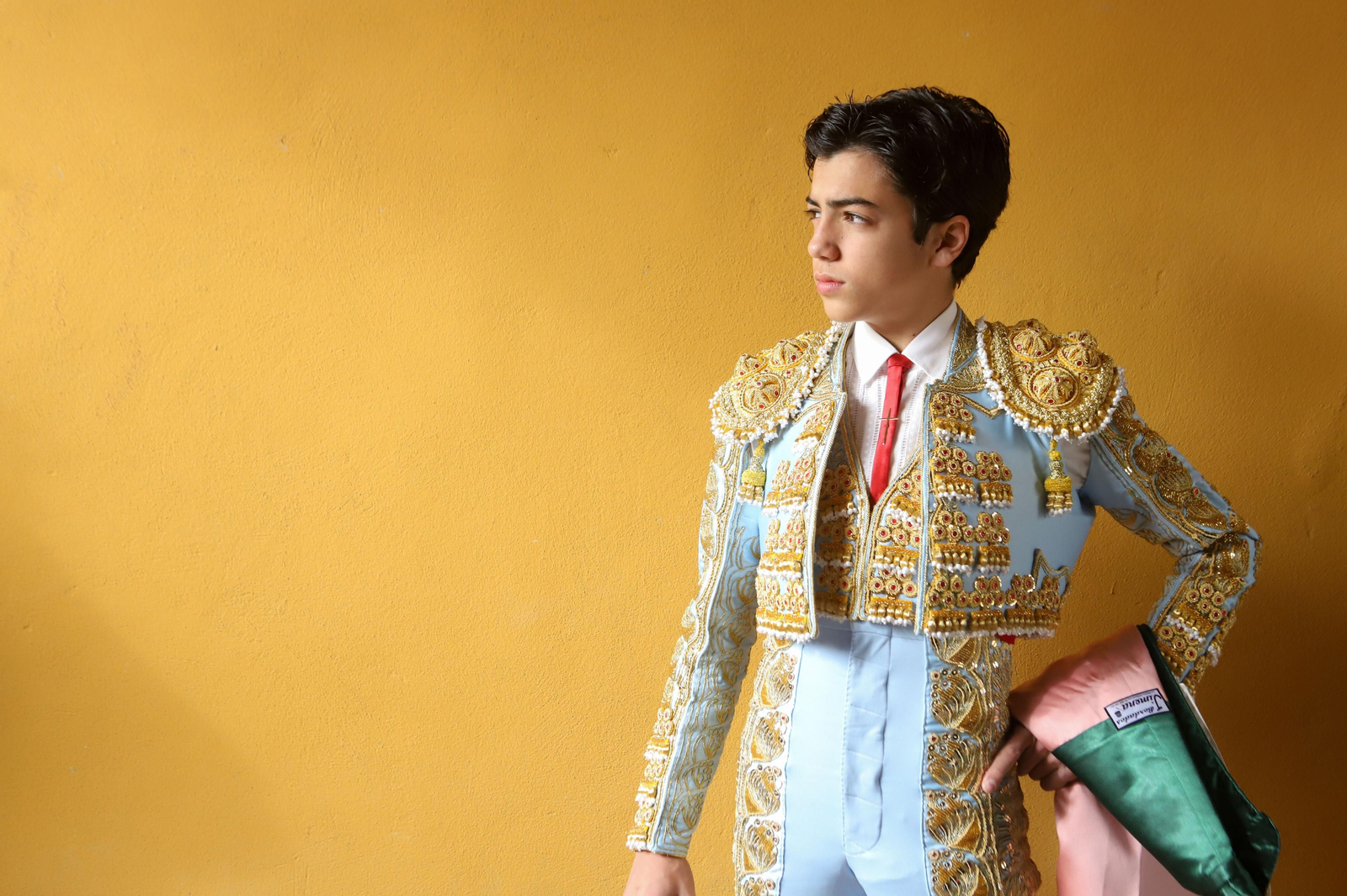 Imágenes de la novillada previa a la Semana Santa en la plaza de toros de La Línea