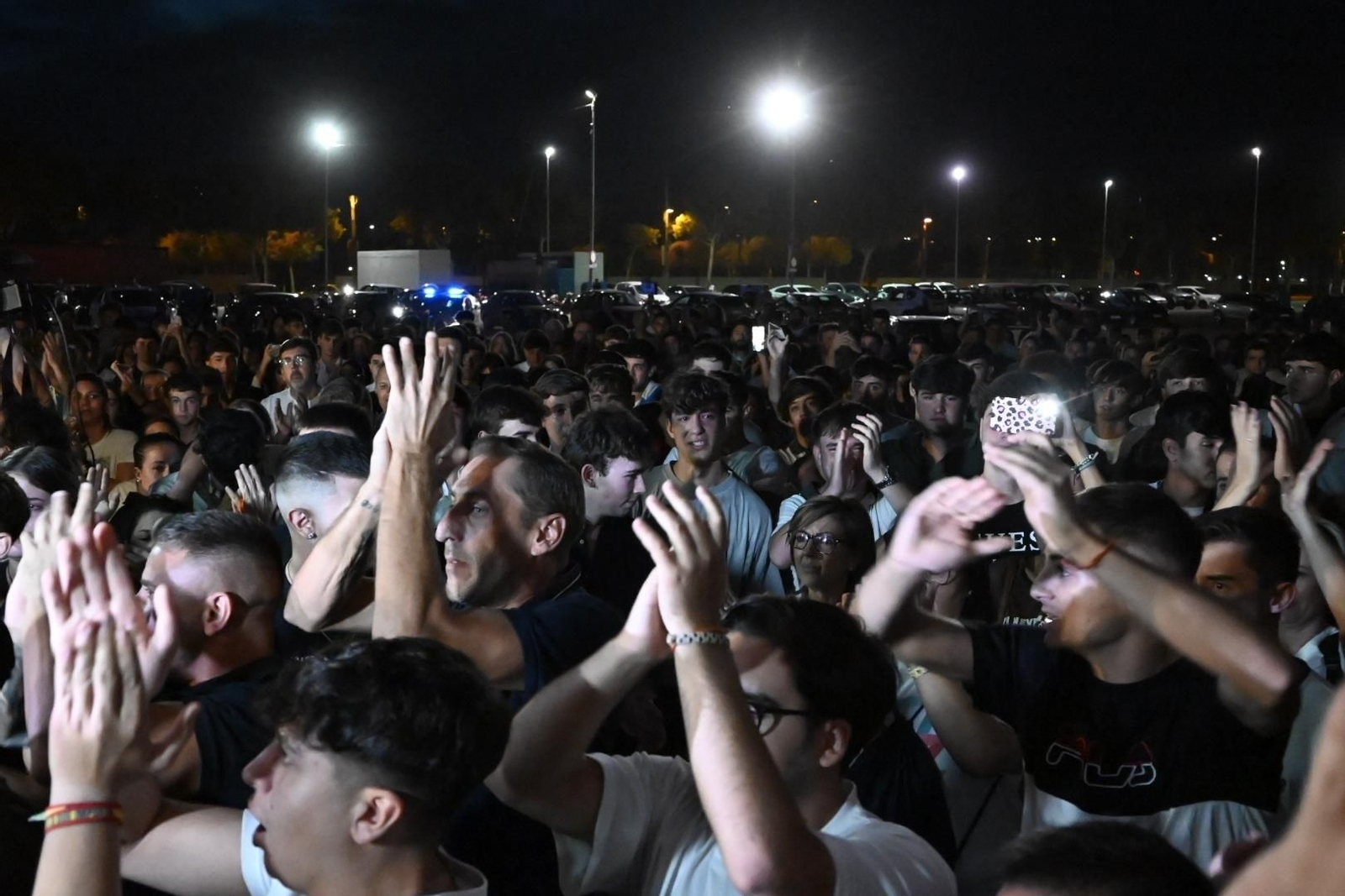 El homenaje del Córdoba CF a Álvaro Prieto a las puertas de El Arcángel, en imágenes