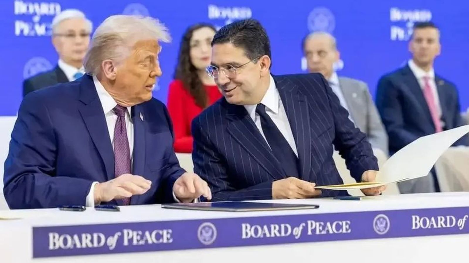 Donald Trump, presidente de los Estados Unidos, y Nasser Bourita, ministro de Asuntos Exteriores de Marruecos.