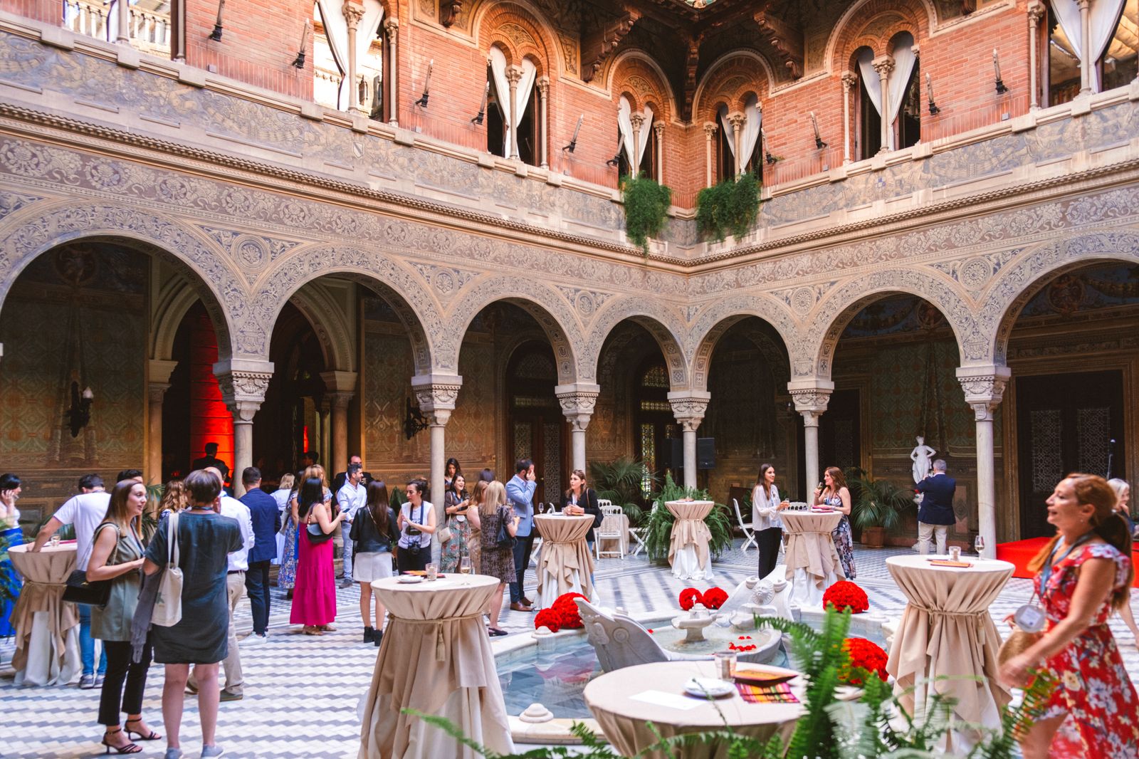 El interior del Palacio de la Motilla de Sevilla, en imágenes
