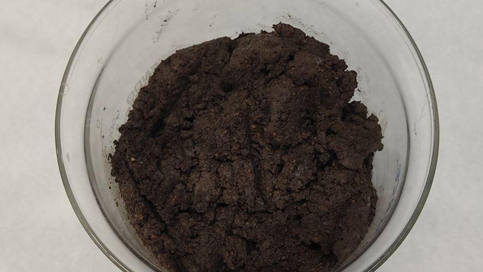 El material obtenido, en forma de polvo, puede transformarse en pellets para facilitar su gestión.